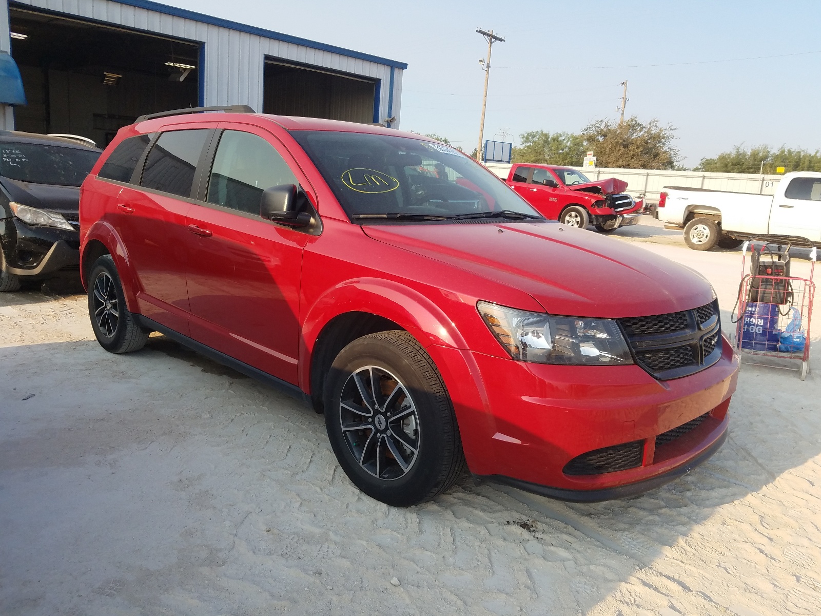 Photo 1 from auction – 2018 DODGE JOURNEY SE with VIN 3C4PDCAB5JT158861