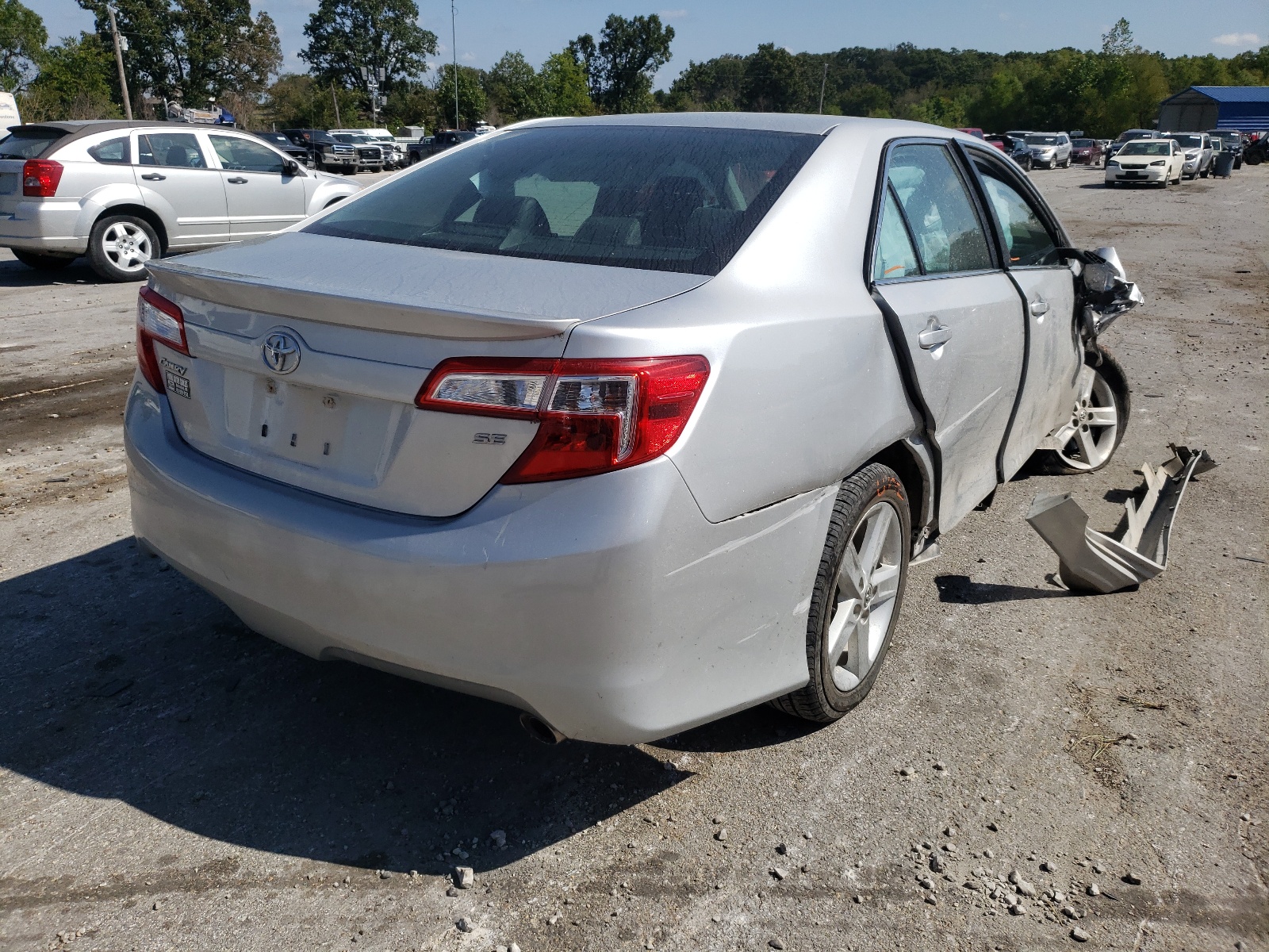 Photo 4 from auction – 2012 TOYOTA CAMRY BASE with VIN 4T1BF1FK1CU029117
