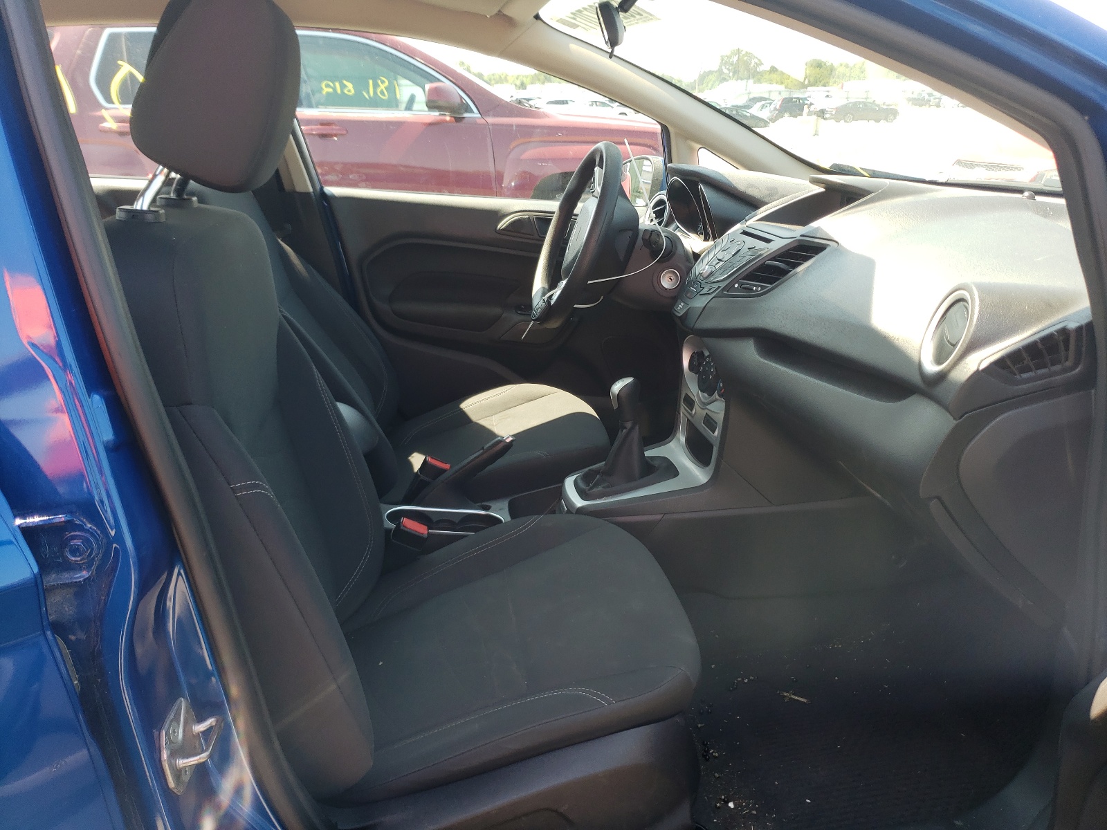 Photo 5 from auction – 2018 FORD FIESTA SE with VIN 3FADP4BJ4JM139224