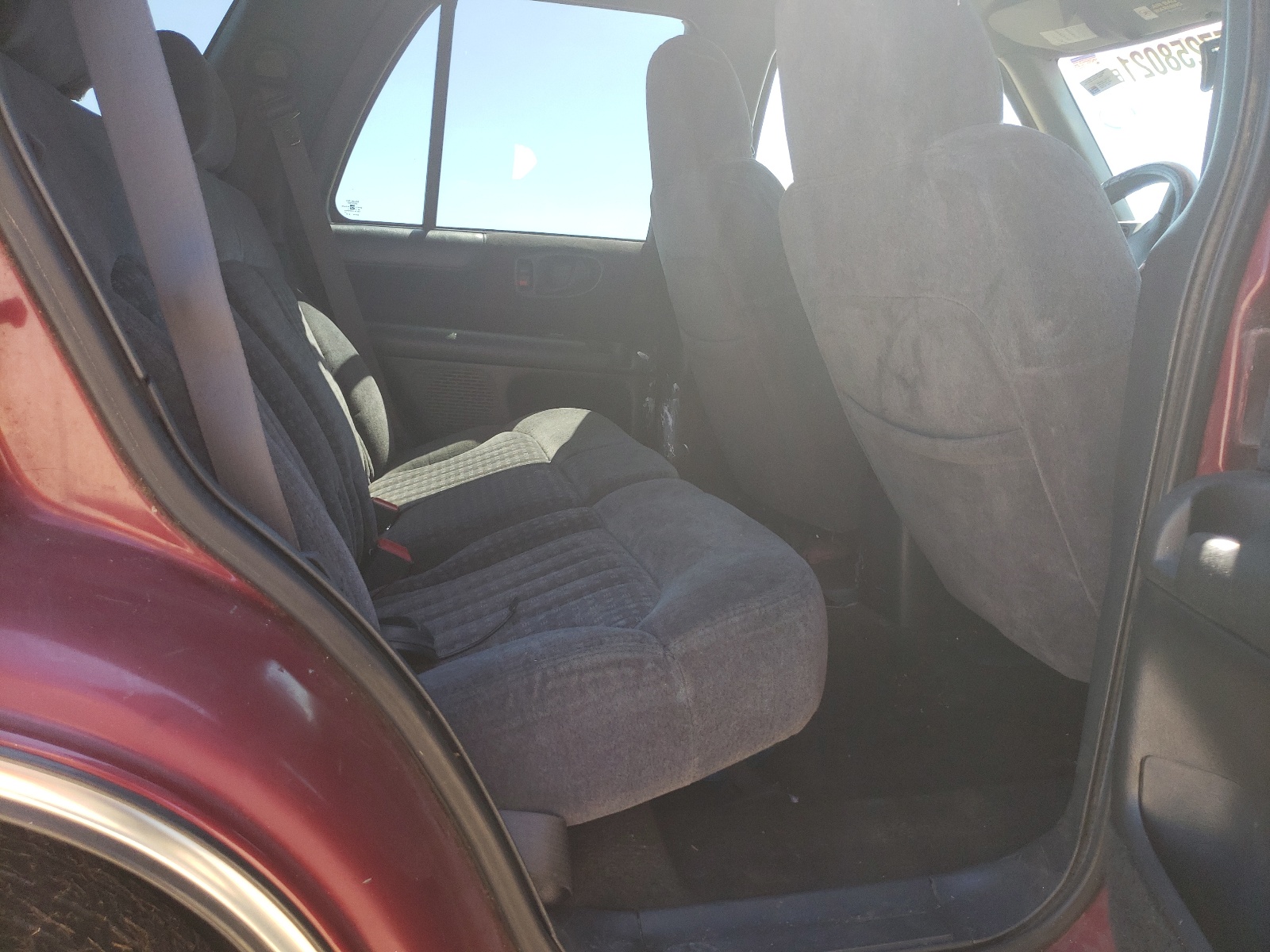Photo 6 from auction – 1998 CHEVROLET BLAZER with VIN 1GNCS13WXWK131079