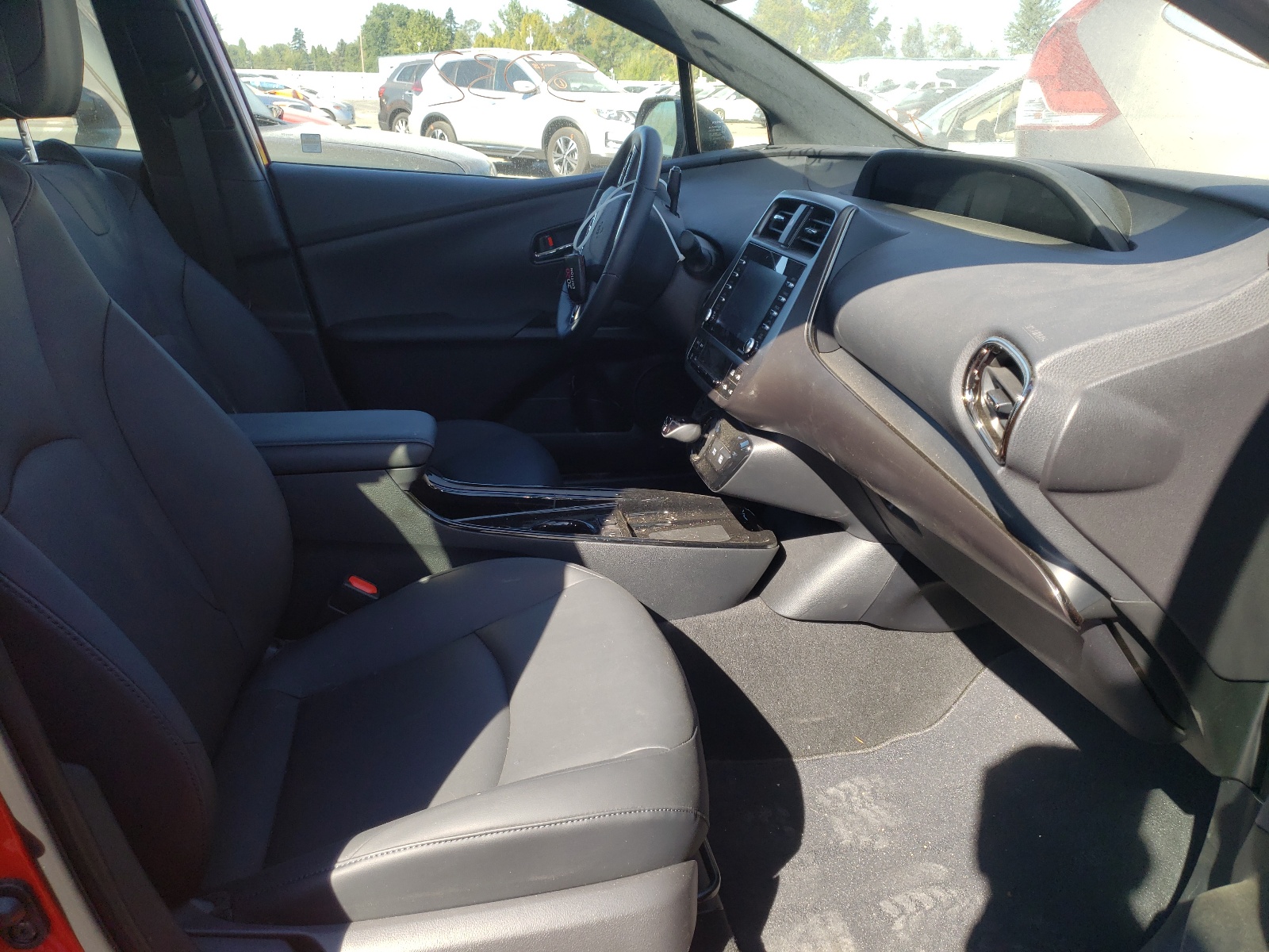 Photo 5 from auction – 2021 TOYOTA PRIUS SPEC with VIN JTDKAMFU8M3128997