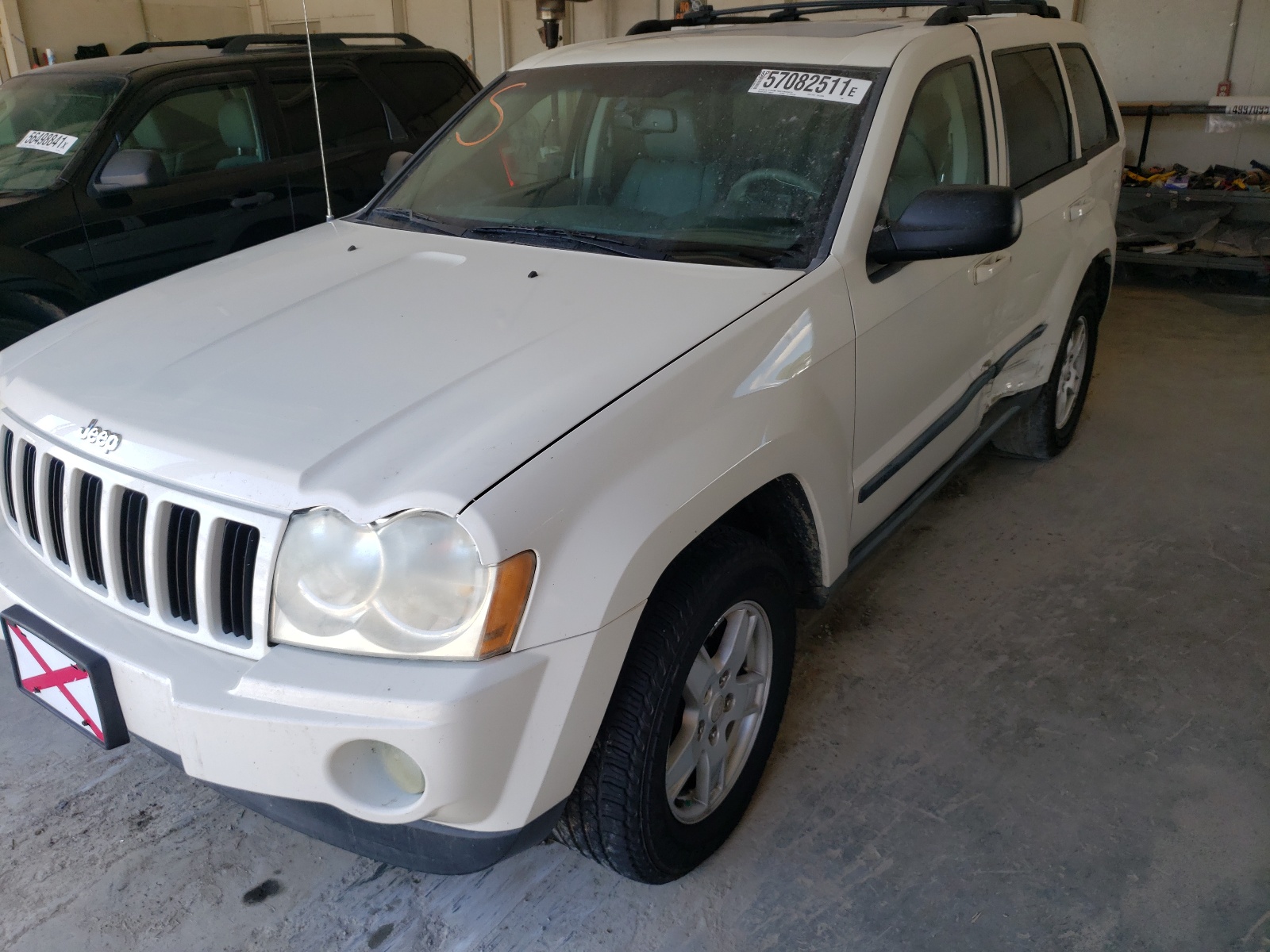 Photo 2 from auction – 2007 JEEP GRAND CHER with VIN 1J8HS48P77C591287