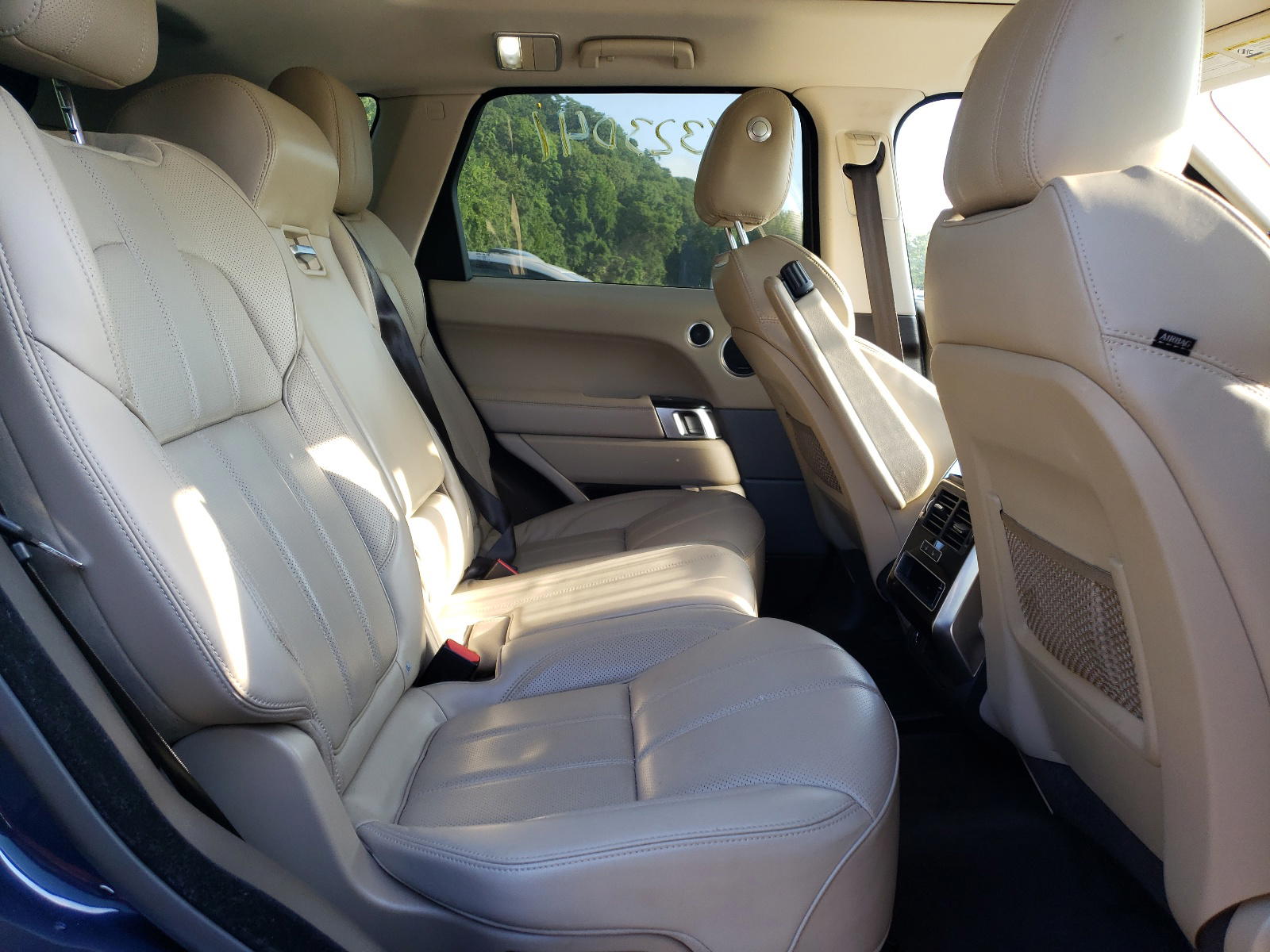 Photo 6 from auction – 2016 LAND ROVER RANGE ROVE with VIN SALWR2PF4GA666524