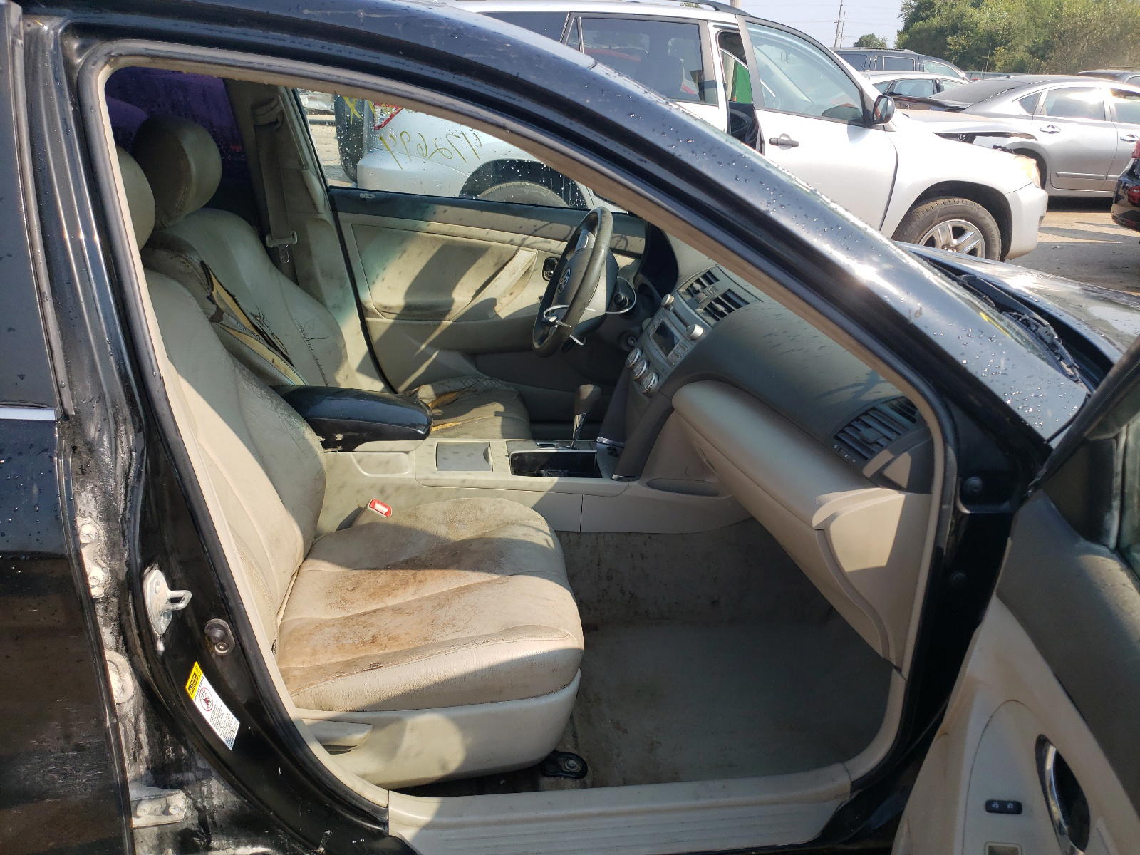 Photo 5 from auction – 2010 TOYOTA CAMRY BASE with VIN 4T4BF3EKXAR077277