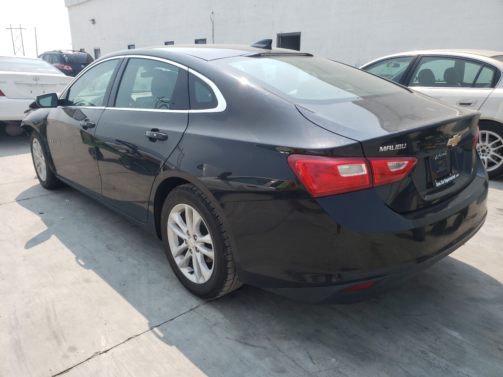 Photo 3 from auction – 2017 CHEVROLET MALIBU LT with VIN 1G1ZE5STXHF244253