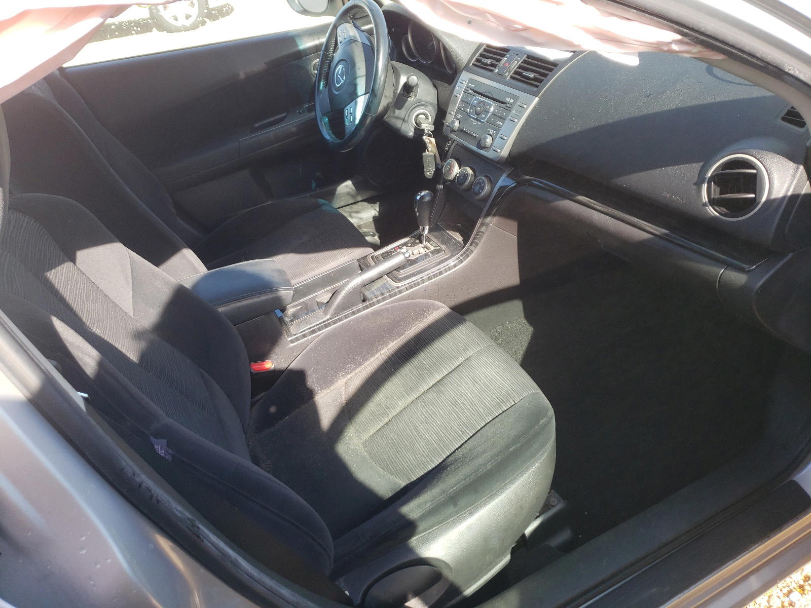 Photo 5 from auction – 2010 MAZDA 6 I with VIN 1YVHZ8CH5A5M48855