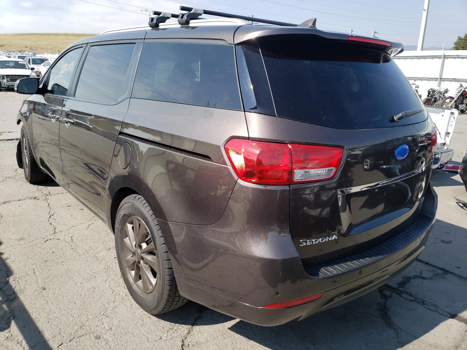 Photo 3 from auction – 2016 KIA SEDONA LX with VIN KNDMB5C10G6190841
