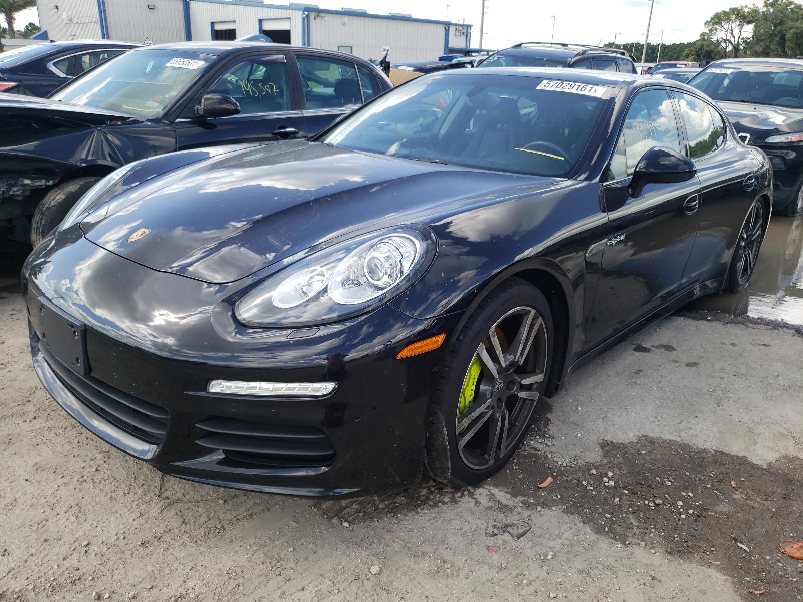 Photo 2 from auction – 2014 PORSCHE PANAMERA S with VIN WP0AD2A72EL044782