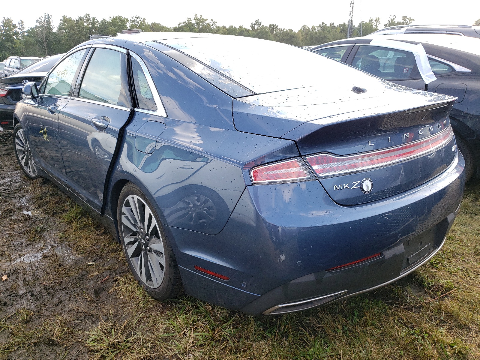 Photo 3 from auction – 2019 LINCOLN MKZ RESERV with VIN 3LN6L5MU6KR617042