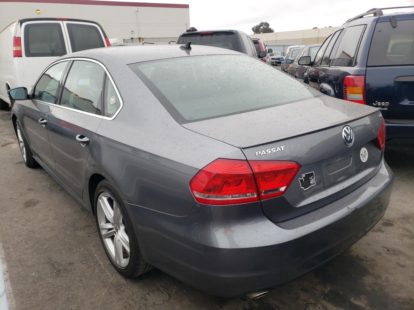 Photo 3 from auction – 2013 VOLKSWAGEN PASSAT SE with VIN 1VWBM7A36DC009656
