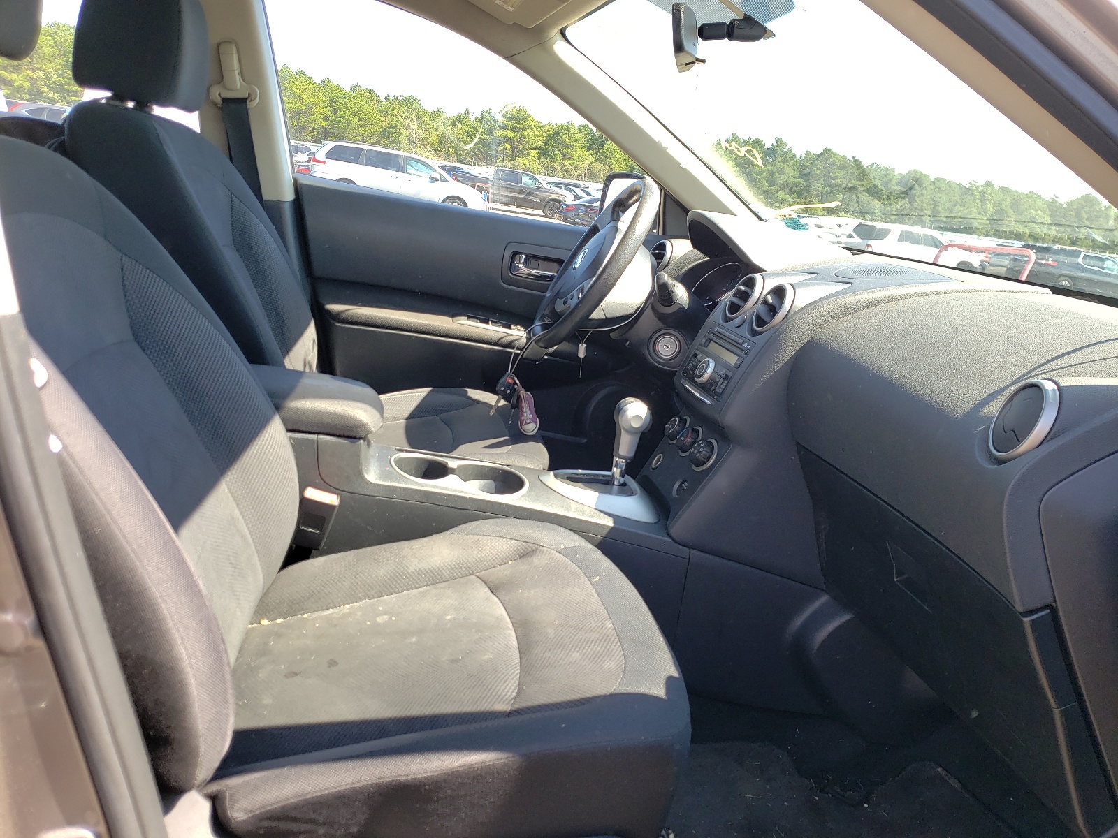 Photo 5 from auction – 2011 NISSAN ROGUE with VIN JN8AS5MV5BW255345