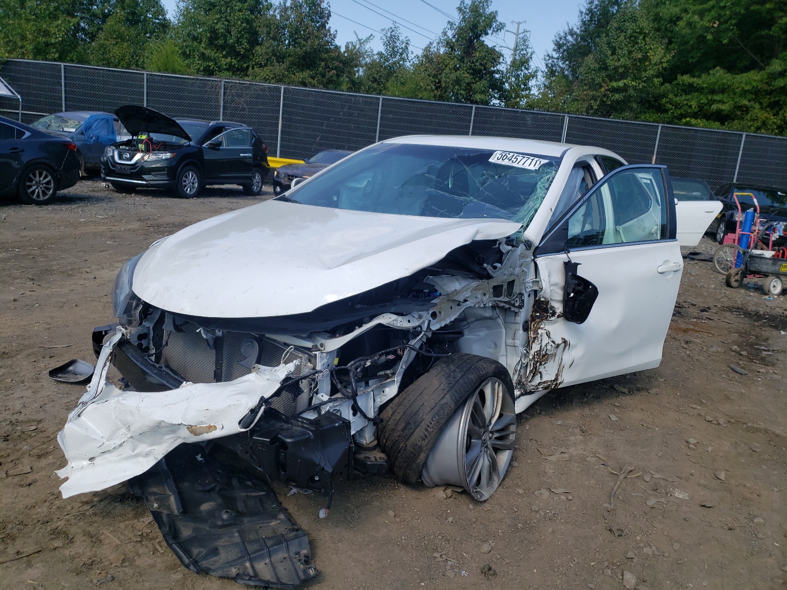 Photo 9 from auction – 2017 TOYOTA CAMRY LE with VIN 4T1BF1FK0HU370449
