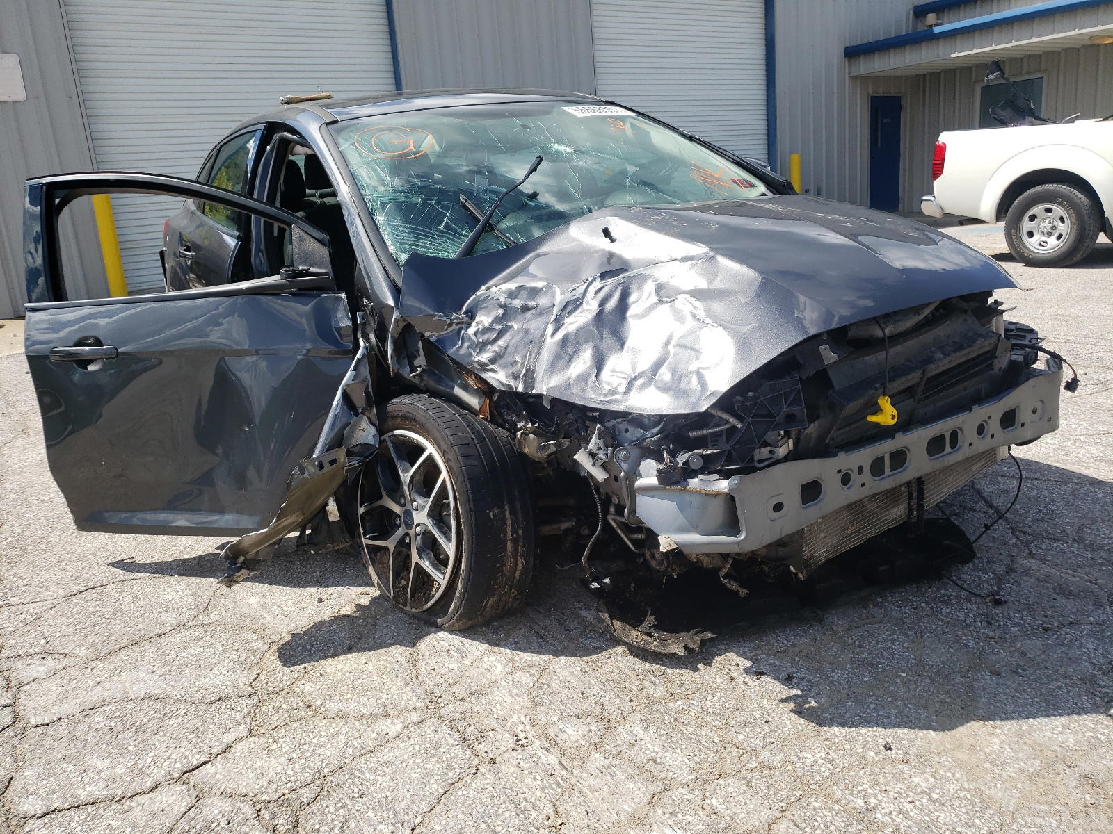 Photo 9 from auction – 2017 FORD FOCUS SEL with VIN 1FADP3H2XHL340146