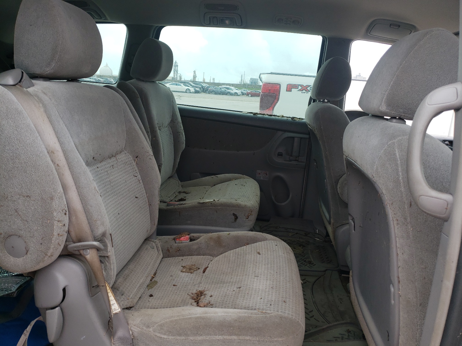Photo 6 from auction – 2006 TOYOTA SIENNA CE with VIN 5TDZA23C46S513439