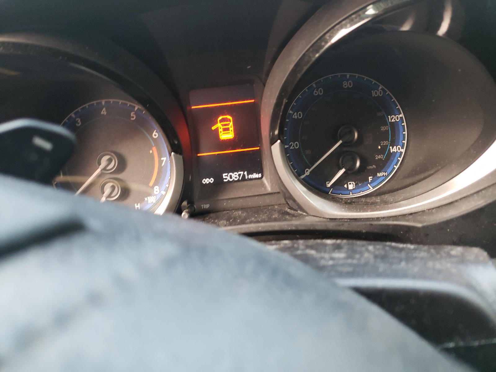 Photo 8 from auction – 2015 TOYOTA COROLLA L with VIN 2T1BURHE2FC422979