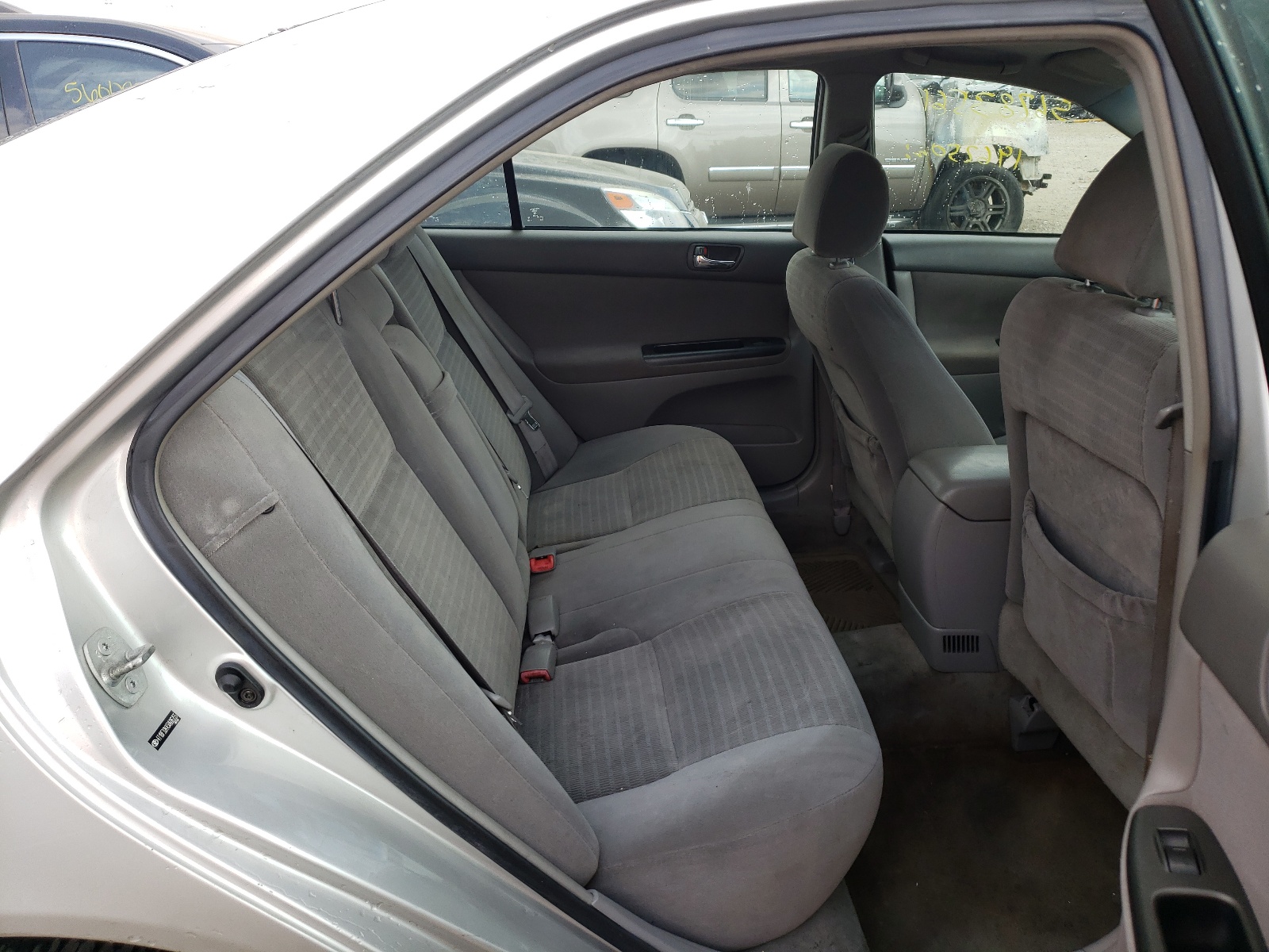 Photo 6 from auction – 2005 TOYOTA CAMRY LE with VIN 4T1BF32K45U606355