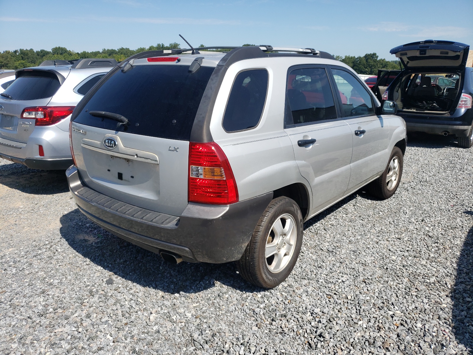 Photo 4 from auction – 2007 KIA SPORTAGE L with VIN KNDJF724977448637