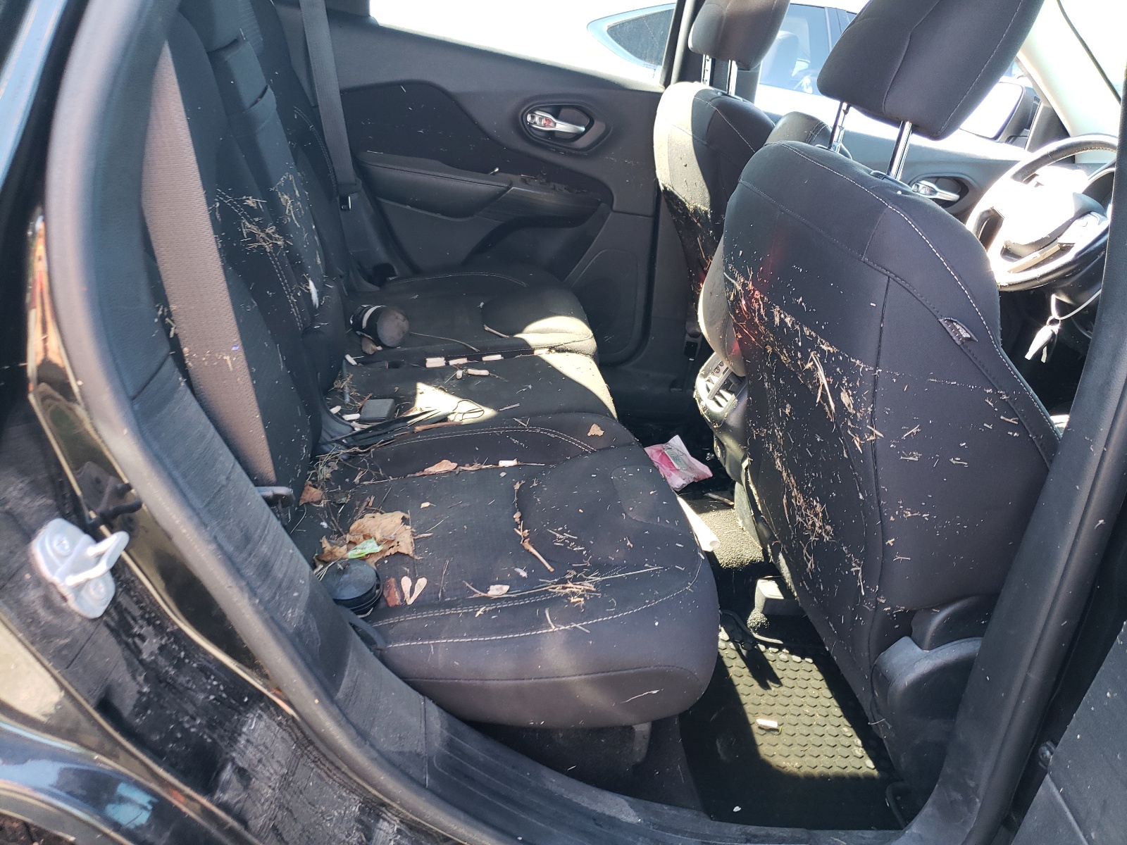 Zdjęcie 6 z aukcji – 2016 JEEP CHEROKEE L z VIN 1C4PJMCB3GW166455