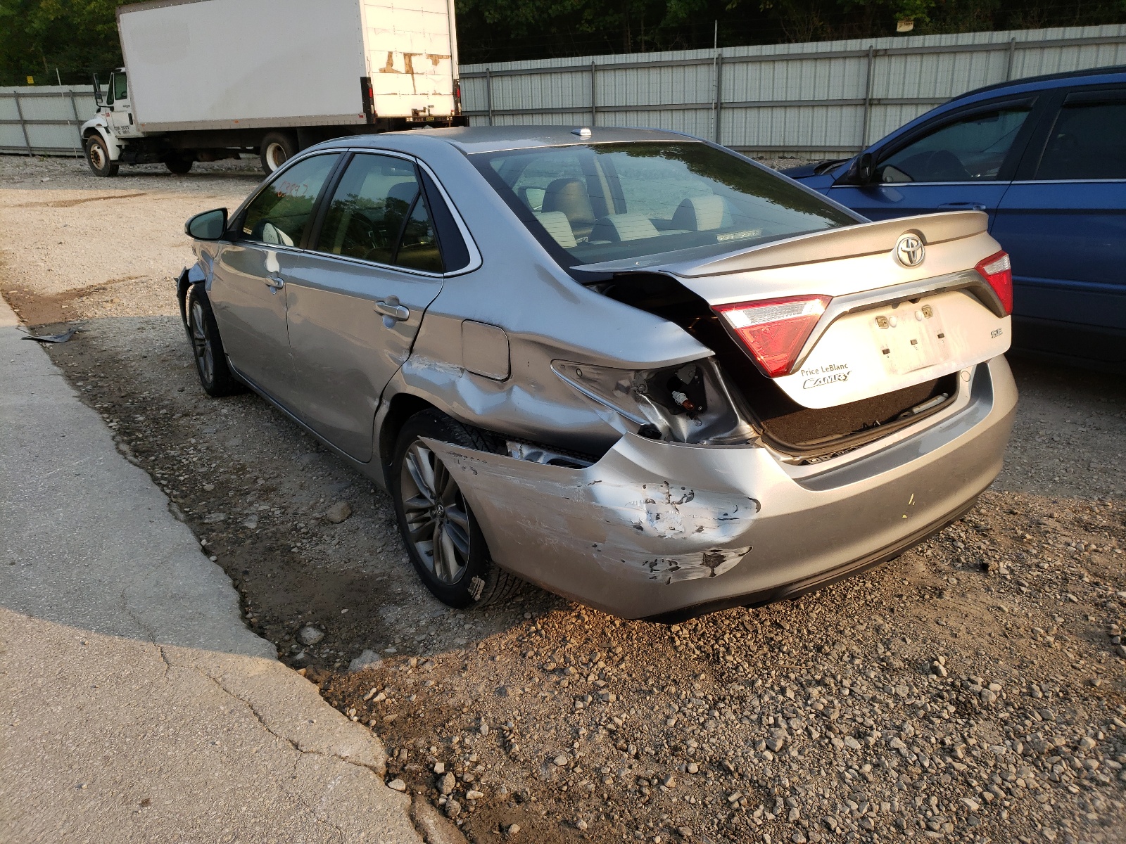 Photo 3 from auction – 2016 TOYOTA CAMRY LE with VIN 4T1BF1FK7GU244457