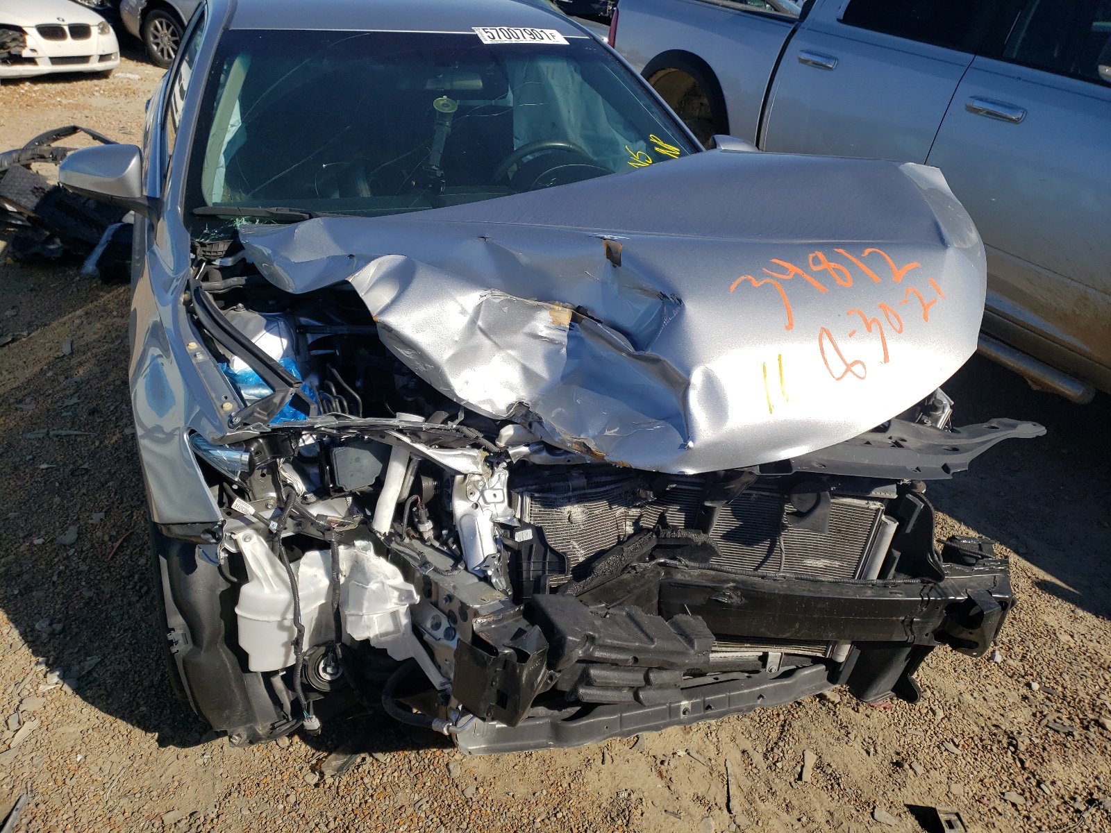 Photo 9 from auction – 2017 TOYOTA CAMRY LE with VIN 4T1BF1FK8HU322407