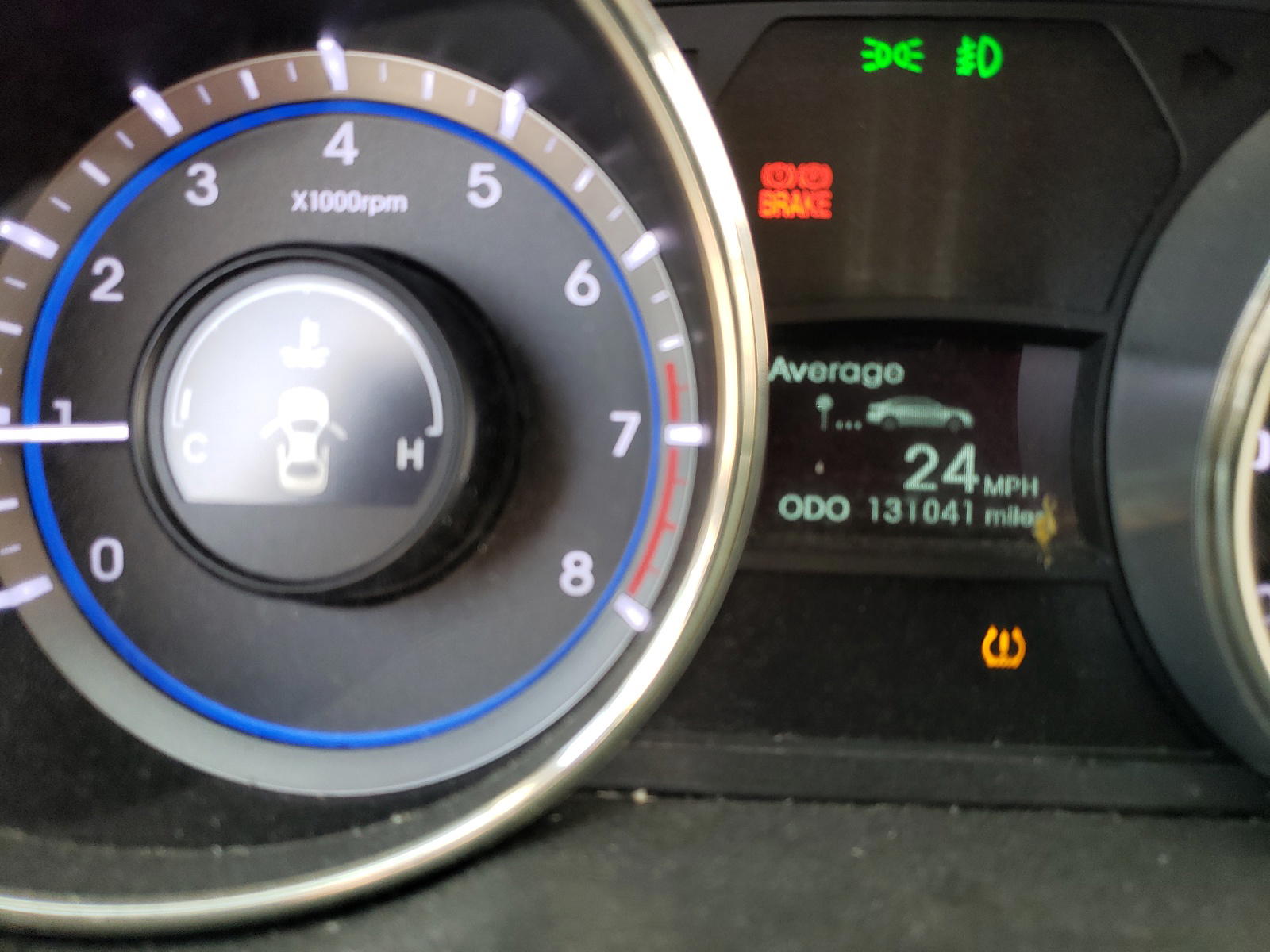 Photo 8 from auction – 2012 HYUNDAI SONATA SE with VIN 5NPEC4AB0CH421311