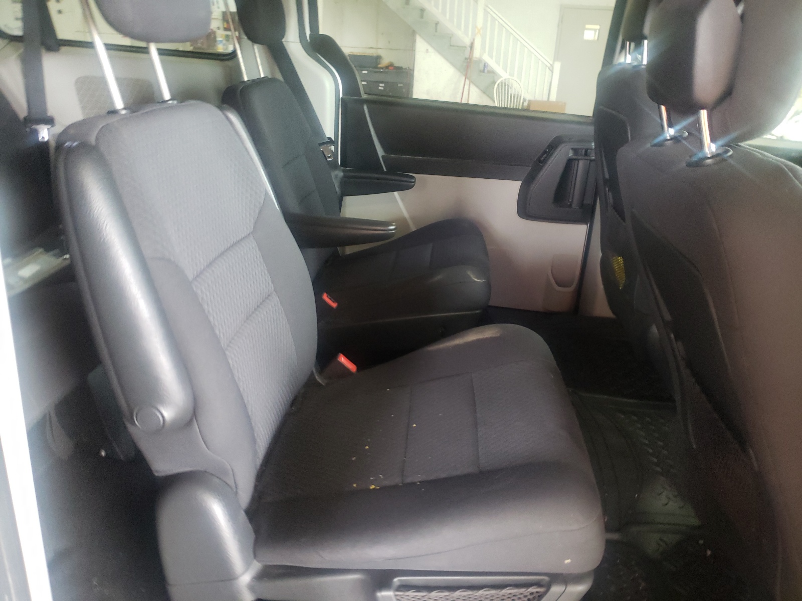 Фото 6 с аукциона – 2010 DODGE GRAND CARA с VIN 2D4RN5D11AR496851