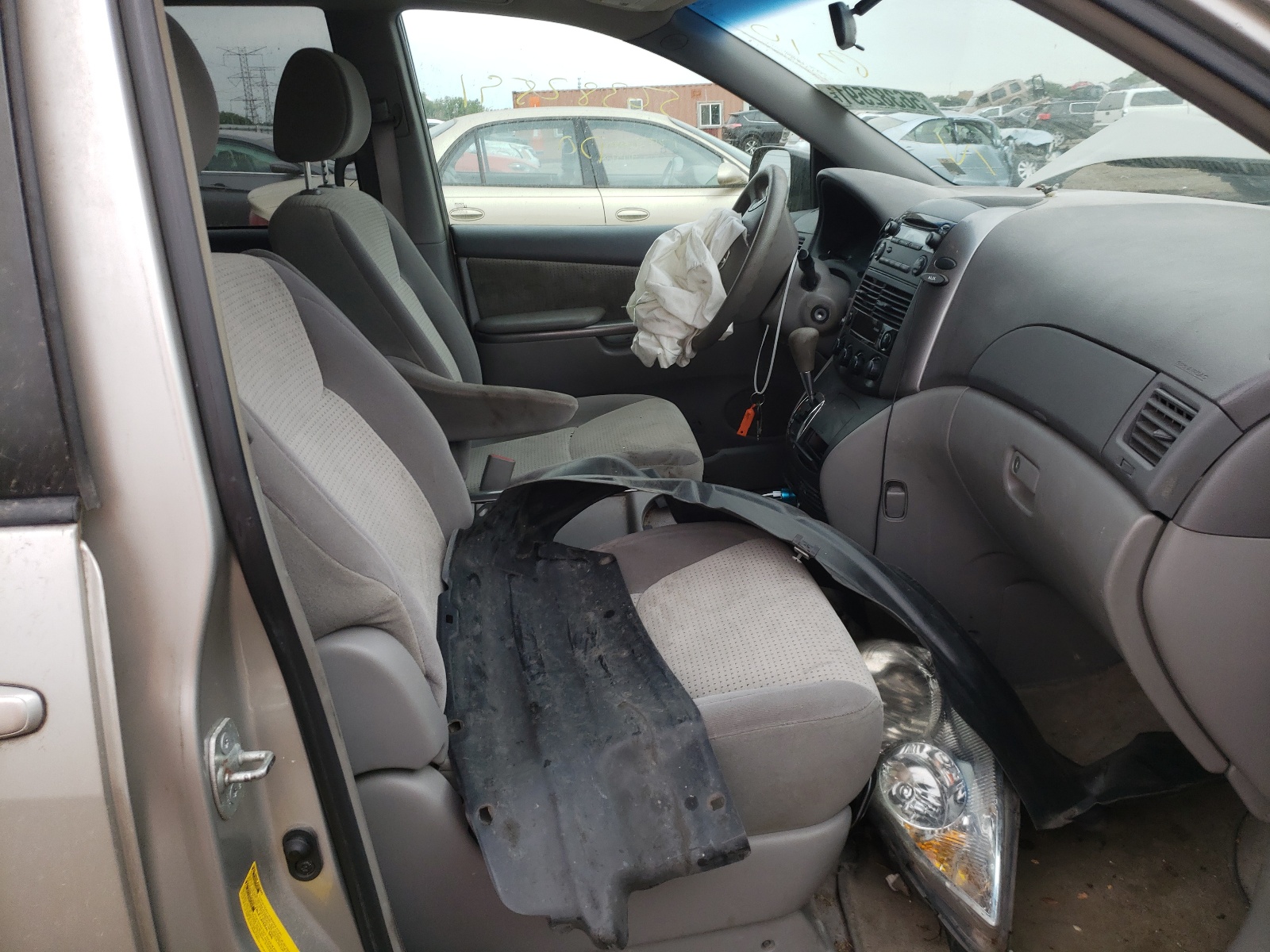 Photo 5 from auction – 2007 TOYOTA SIENNA CE with VIN 5TDZK23C37S036713