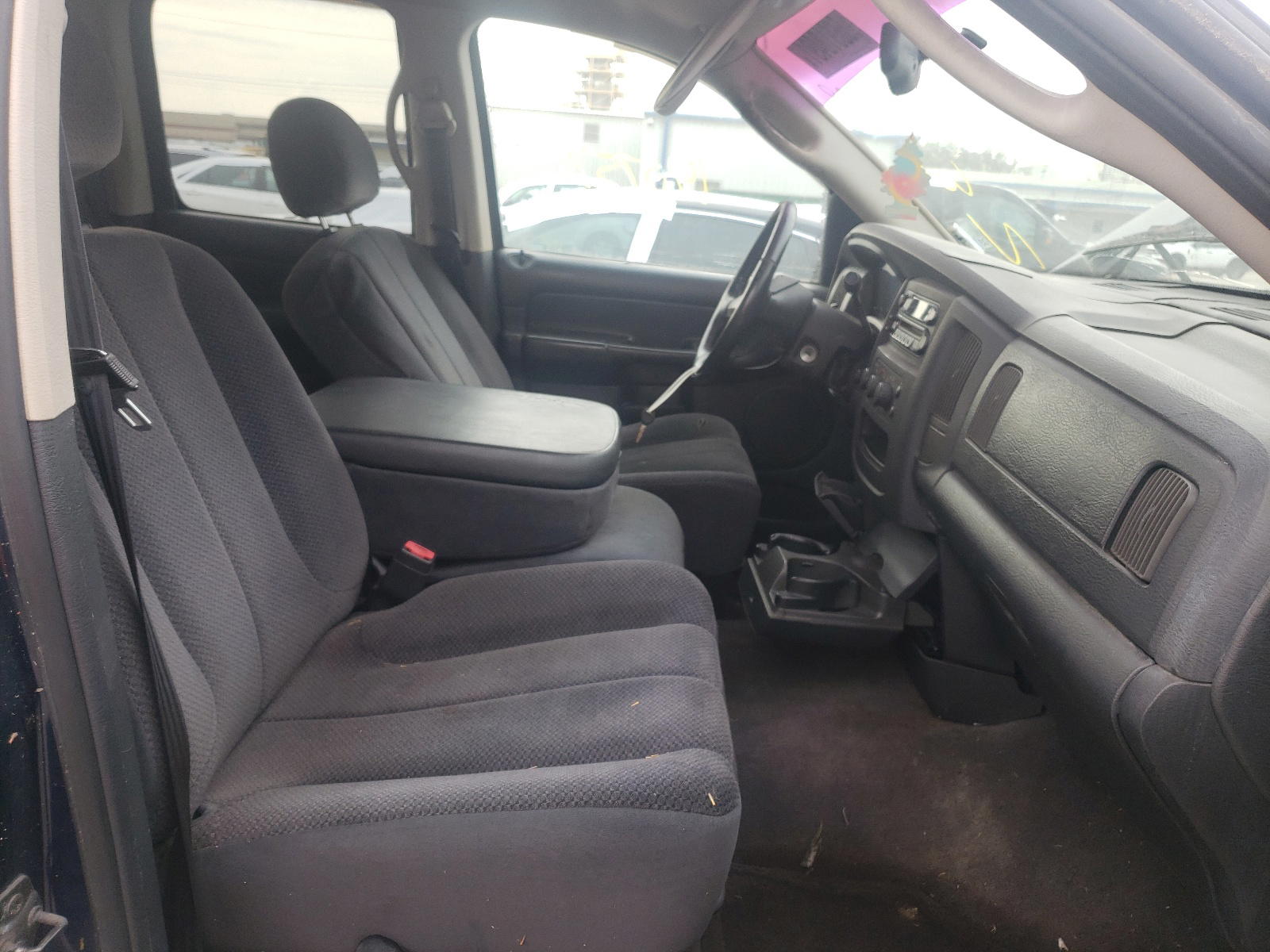 Photo 5 from auction – 2002 DODGE RAM 1500 with VIN 1D7HA18N32S706088