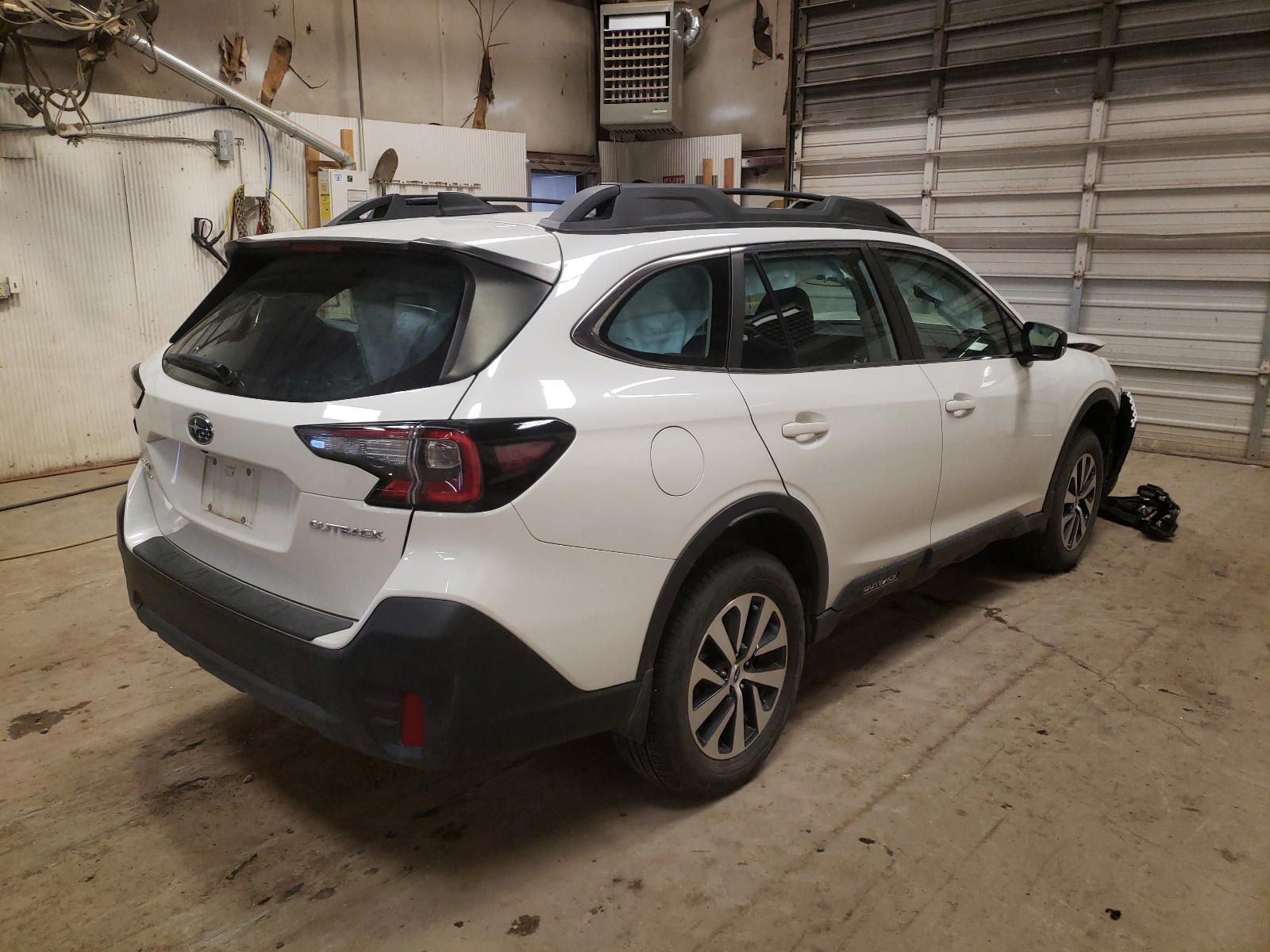 Photo 4 from auction – 2020 SUBARU OUTBACK with VIN 4S4BTAAC2L3142797