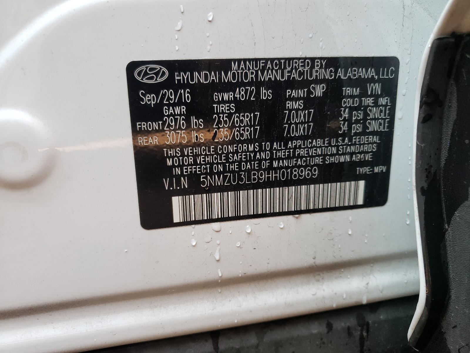 Photo 10 from auction – 2017 HYUNDAI SANTA FE S with VIN 5NMZU3LB9HH018969