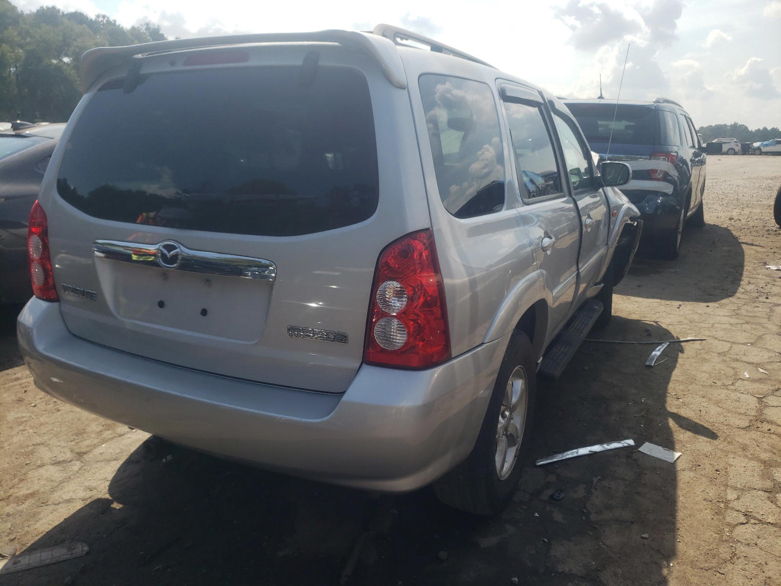 Photo 4 from auction – 2005 MAZDA TRIBUTE S with VIN 4F2CZ061X5KM00095
