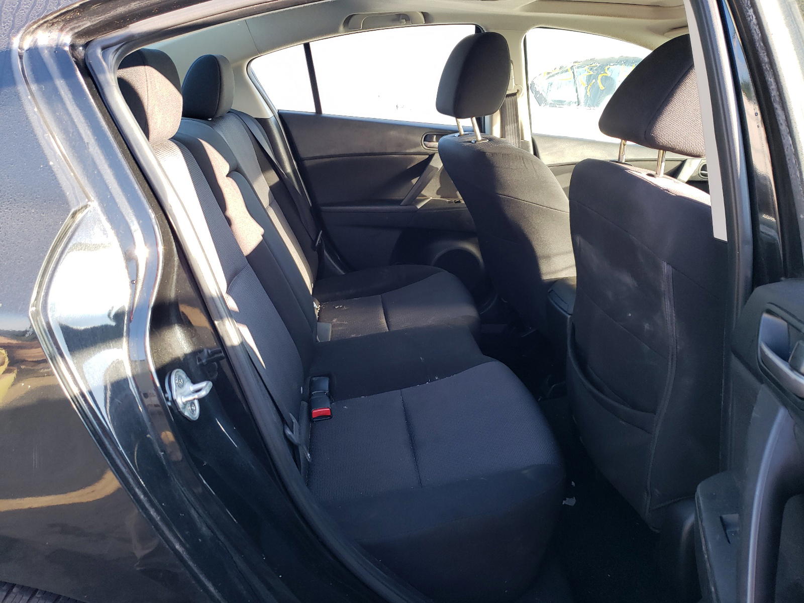 Photo 6 from auction – 2010 MAZDA 3 I with VIN JM1BL1SG8A1160736
