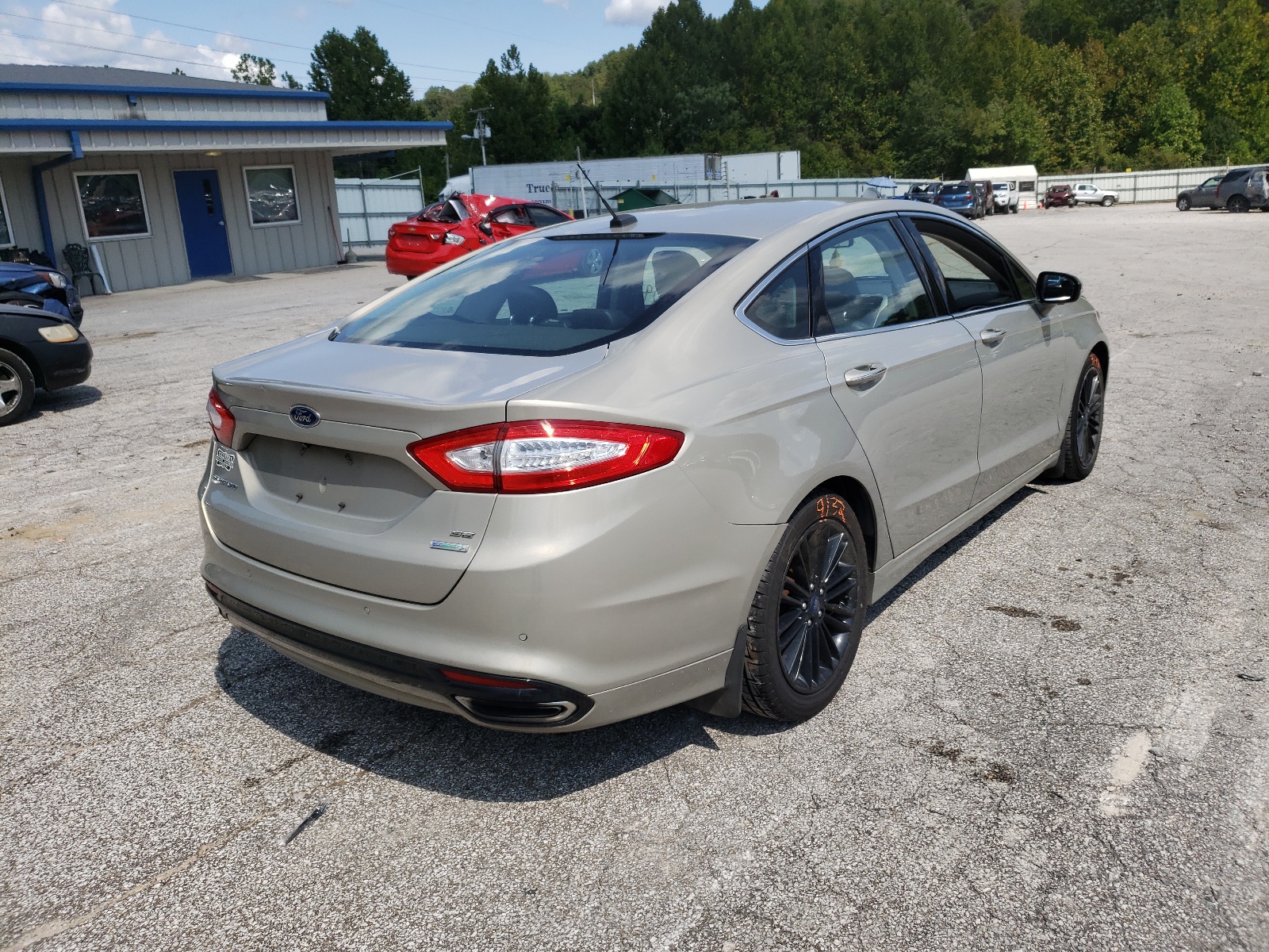 Photo 4 from auction – 2015 FORD FUSION SE with VIN 3FA6P0H95FR111179