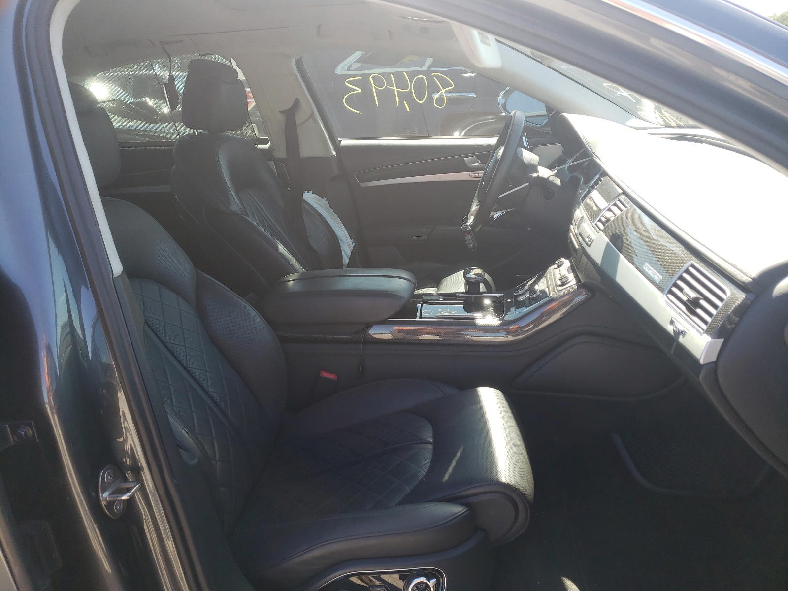Photo 5 from auction – 2013 AUDI S8 QUATTRO with VIN WAUD2AFD9DN005506