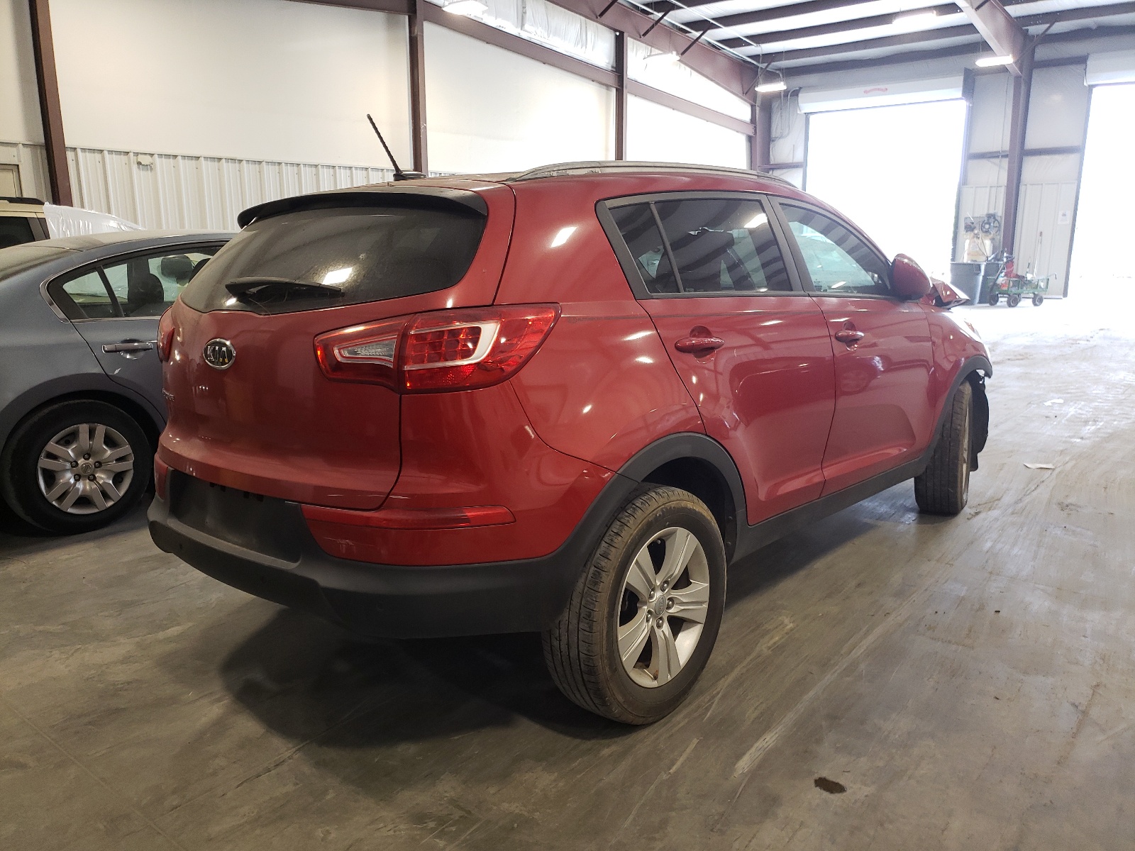 Photo 4 from auction – 2011 KIA SPORTAGE L with VIN KNDPB3A28B7050522