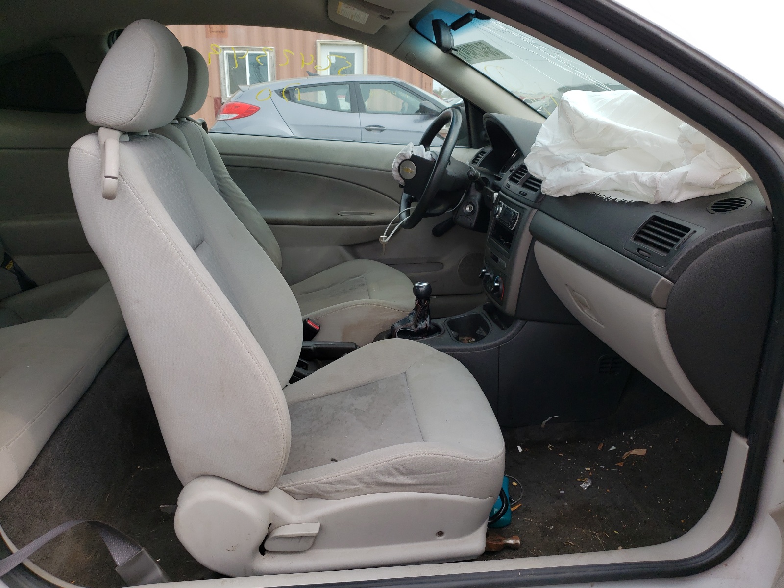 Photo 5 from auction – 2005 CHEVROLET COBALT with VIN 1G1AK12F557539517