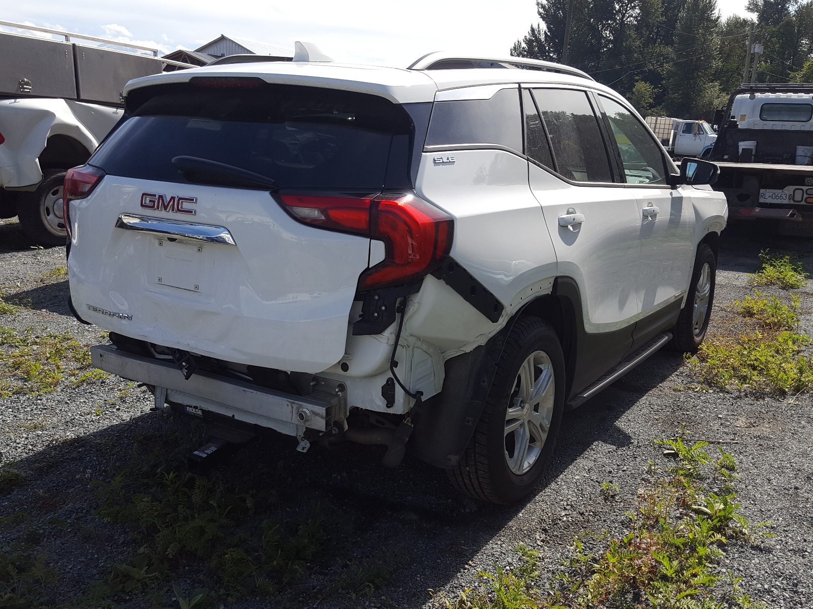 Photo 4 from auction – 2018 GMC TERRAIN SL with VIN 3GKALMEV5JL269918
