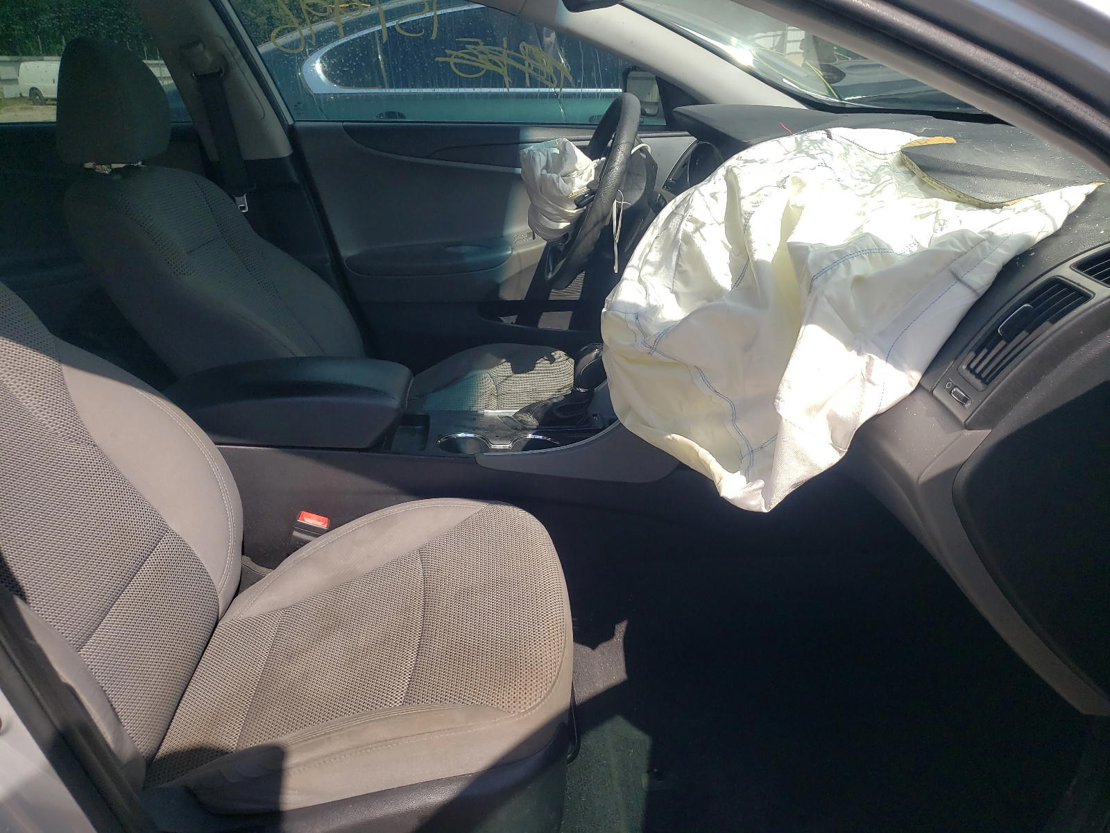 Photo 5 from auction – 2012 HYUNDAI SONATA GLS with VIN 5NPEB4AC3CH499822