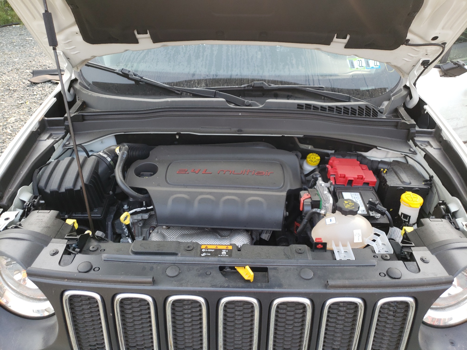 Photo 7 from auction – 2018 JEEP RENEGADE L with VIN ZACCJBBB4JPJ23376