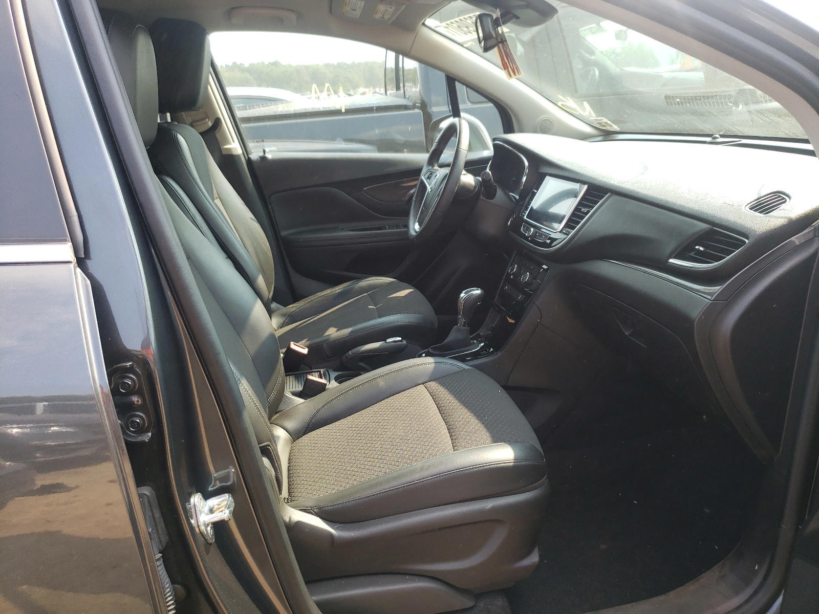 Photo 5 from auction – 2018 BUICK ENCORE PRE with VIN KL4CJASB0JB642281
