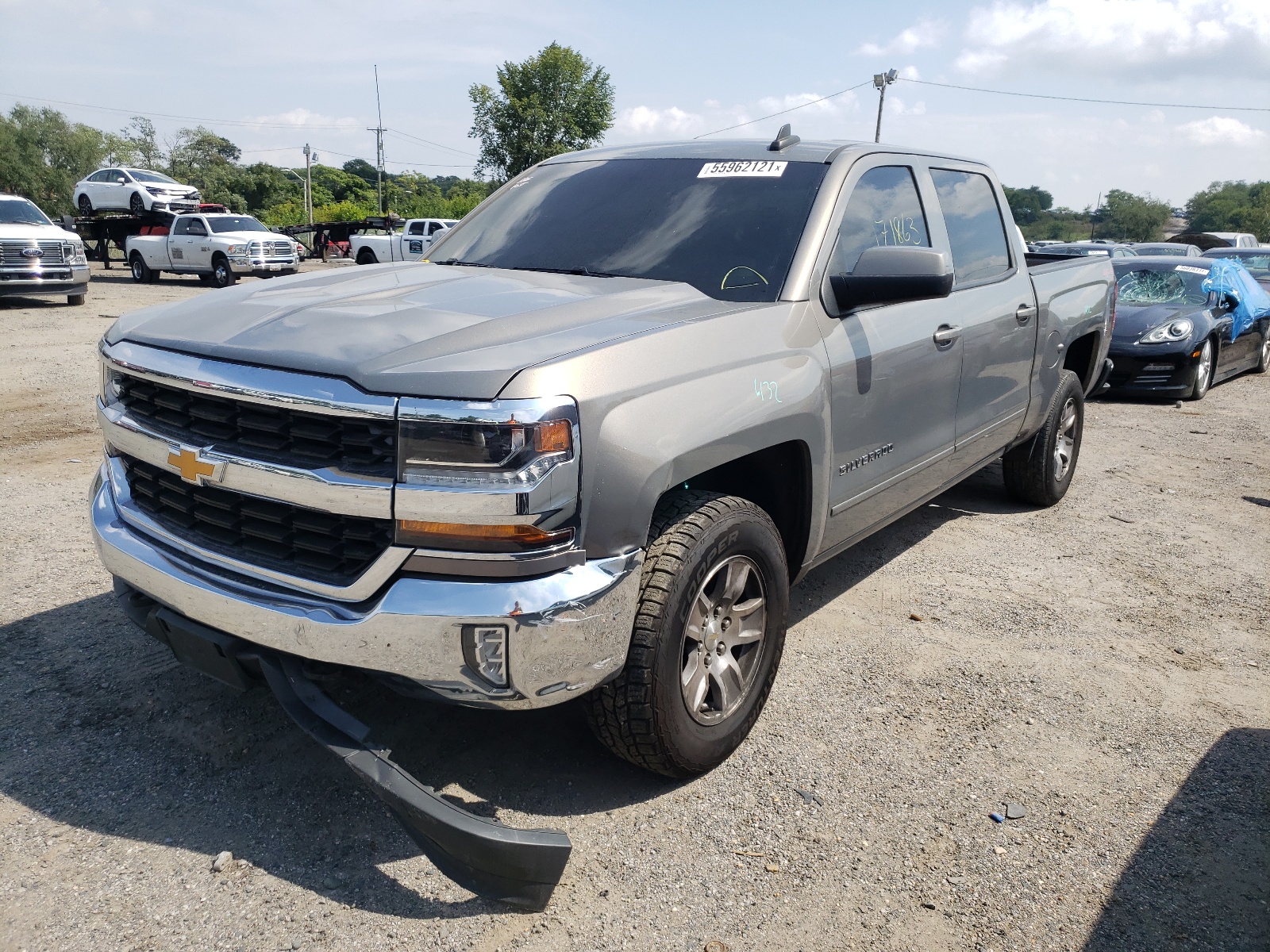 Photo 2 from auction – 2017 CHEVROLET SILVERADO with VIN 3GCUKREC2HG236031