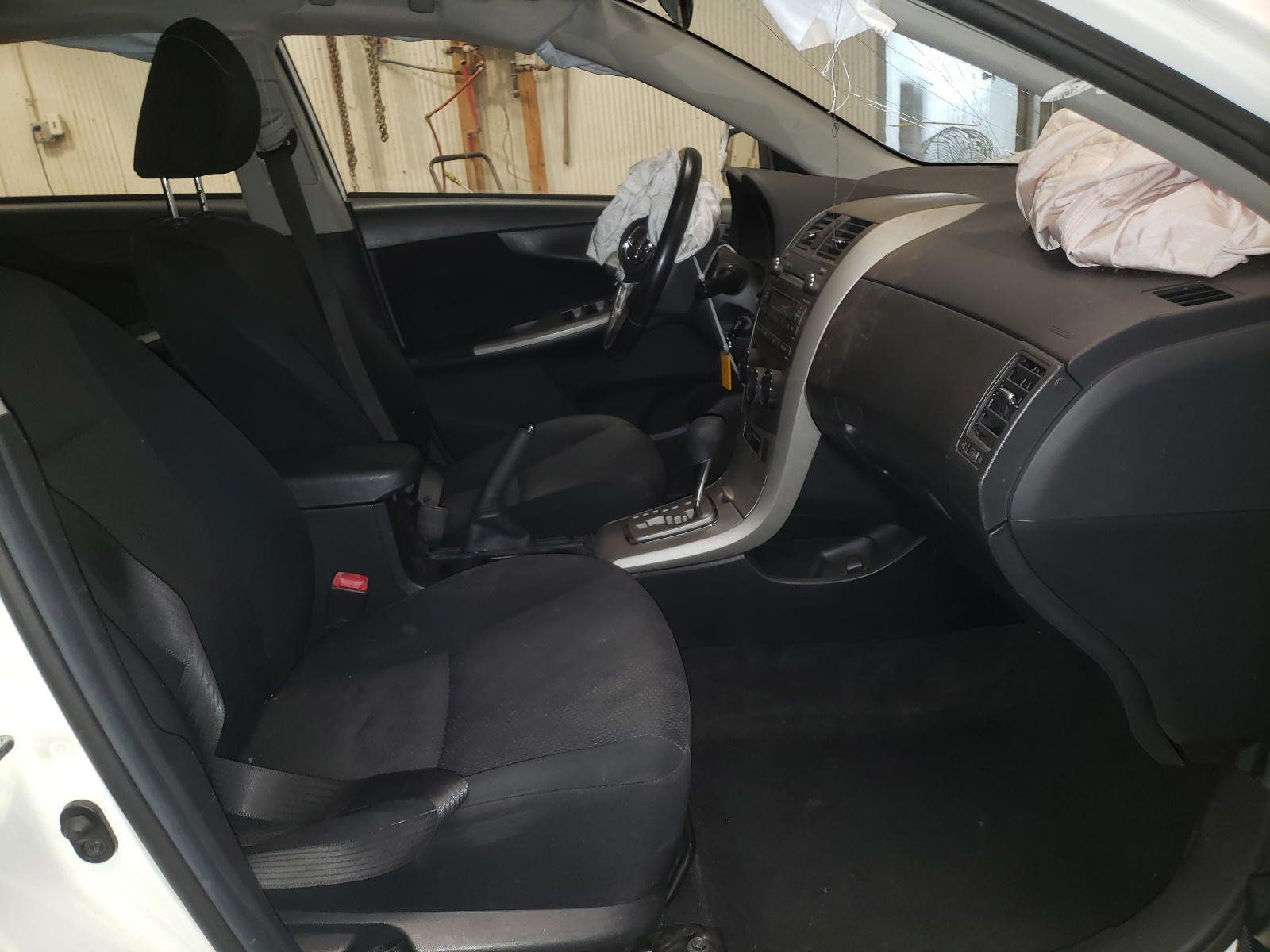 Photo 5 from auction – 2010 TOYOTA COROLLA BA with VIN 2T1BU4EE2AC388896
