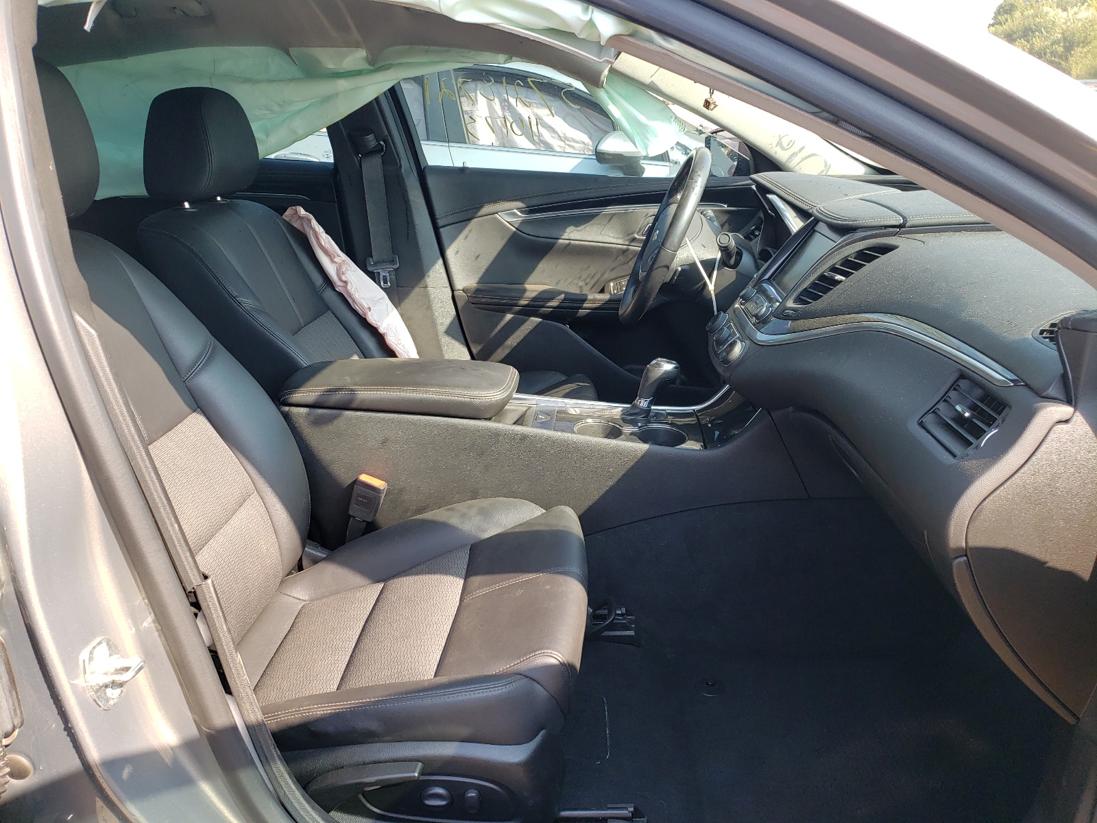 Photo 5 from auction – 2019 CHEVROLET IMPALA with VIN 2G11Z5S39K9110173