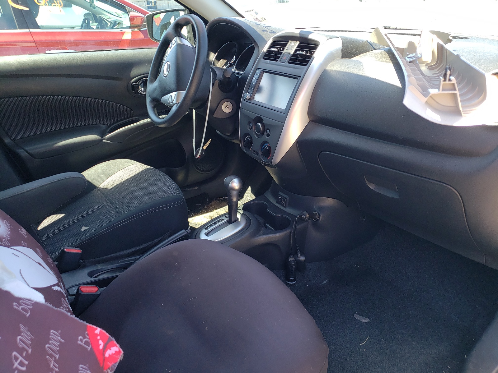 Photo 5 from auction – 2019 NISSAN VERSA S with VIN 3N1CN7AP6KL842840