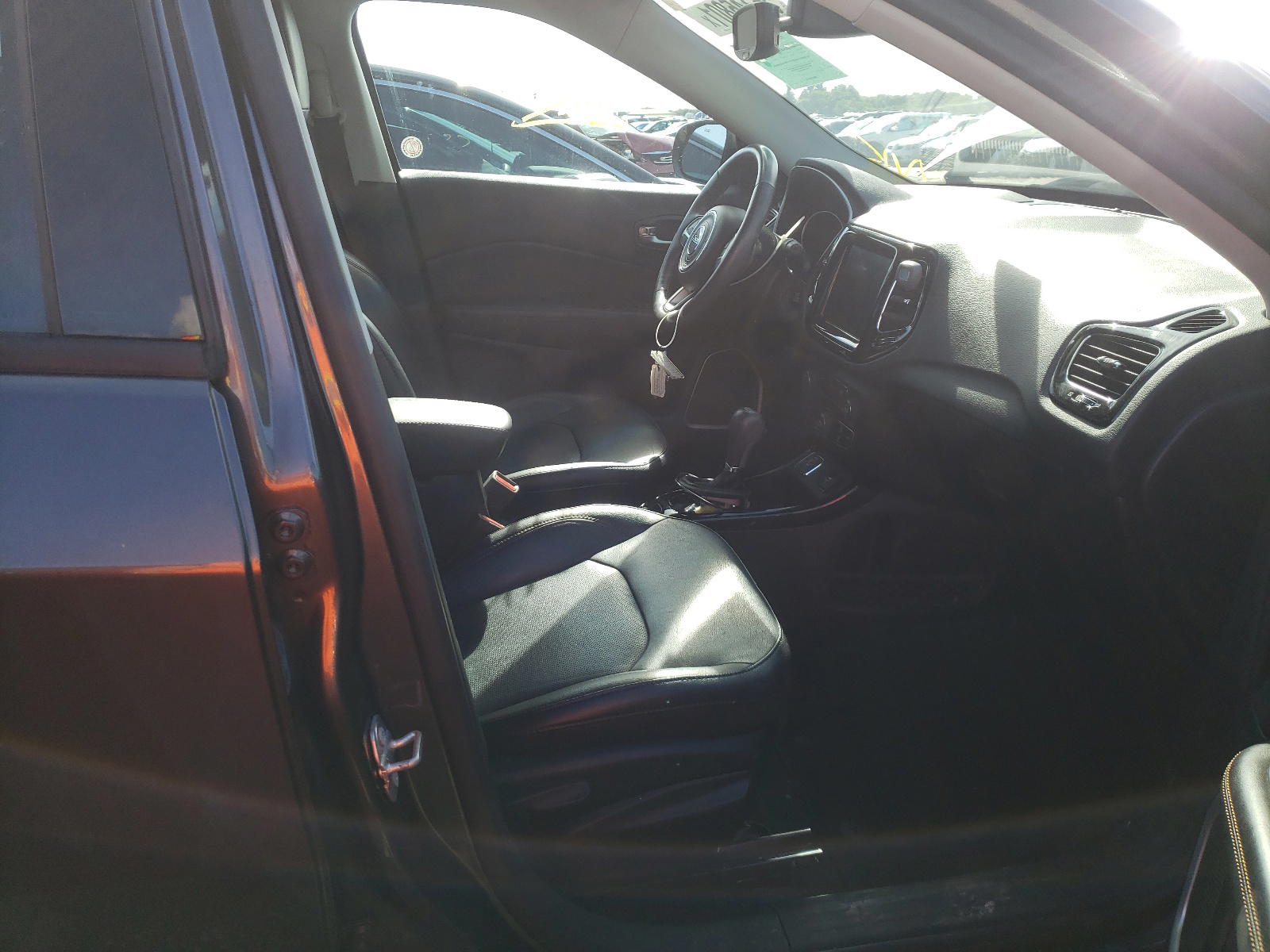 Photo 5 from auction – 2019 JEEP COMPASS LI with VIN 3C4NJCCB6KT664195