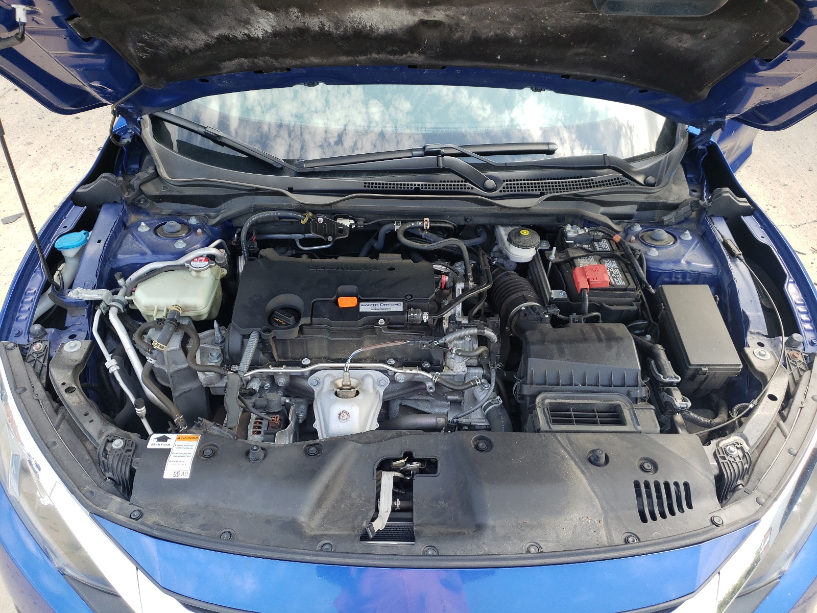 Photo 7 from auction – 2017 HONDA CIVIC LX with VIN 2HGFC4B00HH301401