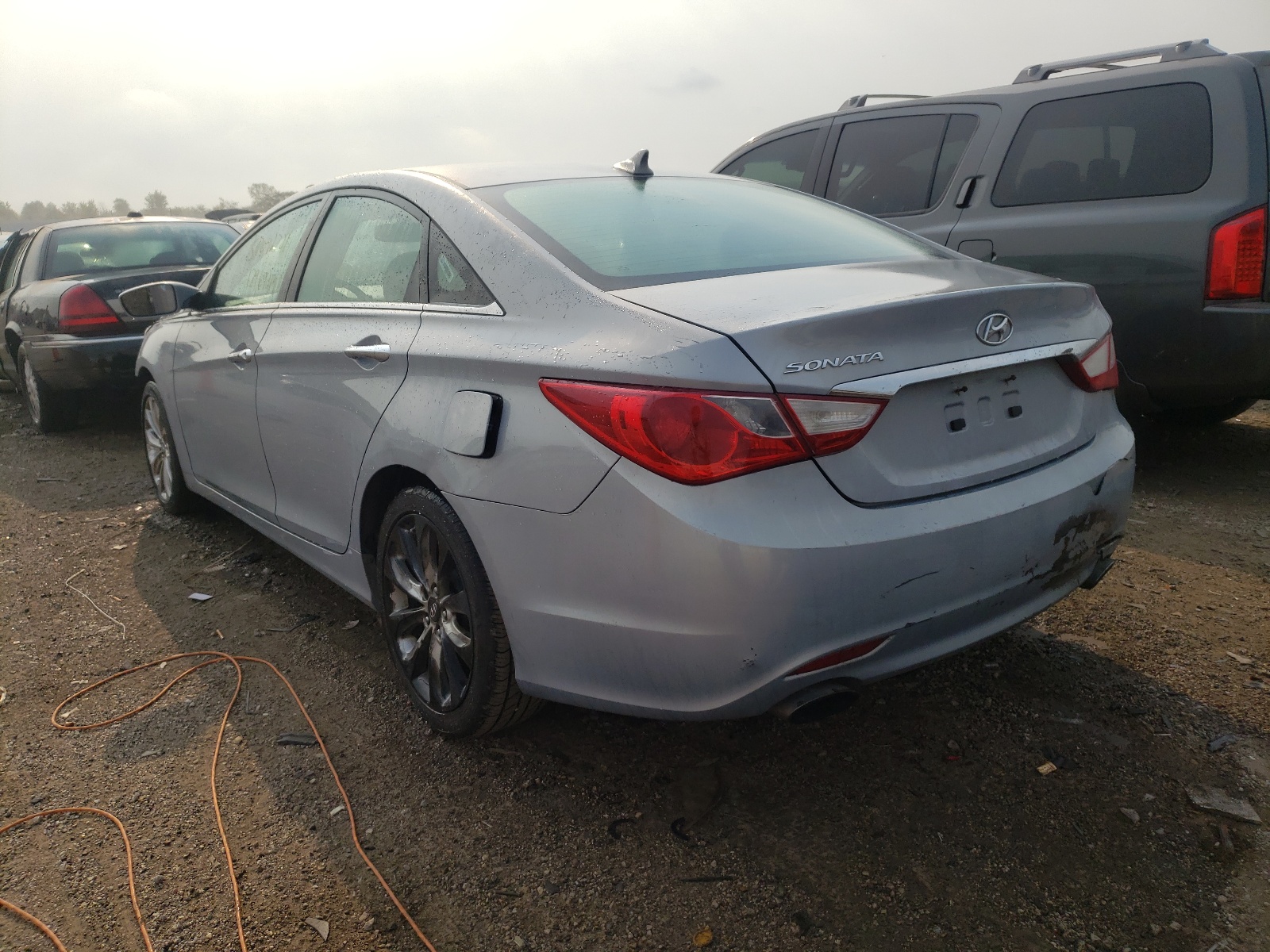 Photo 3 from auction – 2011 HYUNDAI SONATA SE with VIN 5NPEC4AC6BH142078