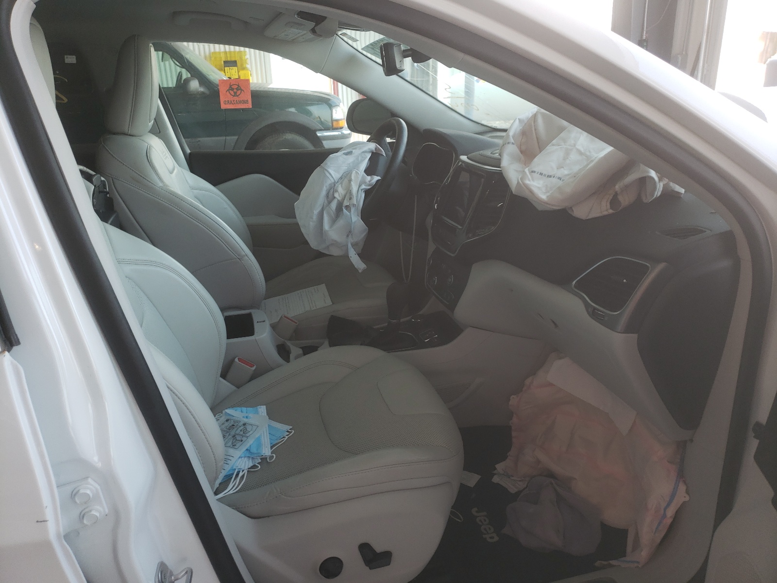 Photo 5 from auction – 2019 JEEP CHEROKEE L with VIN 1C4PJMDN0KD170041