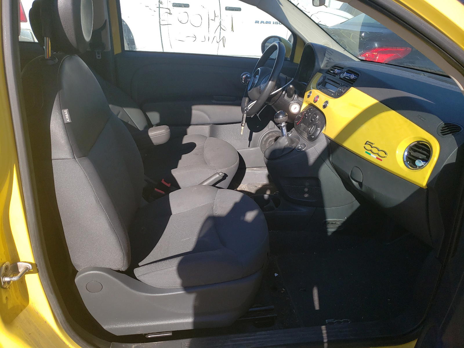 Photo 5 from auction – 2012 FIAT 500 POP with VIN 3C3CFFAR8CT370216