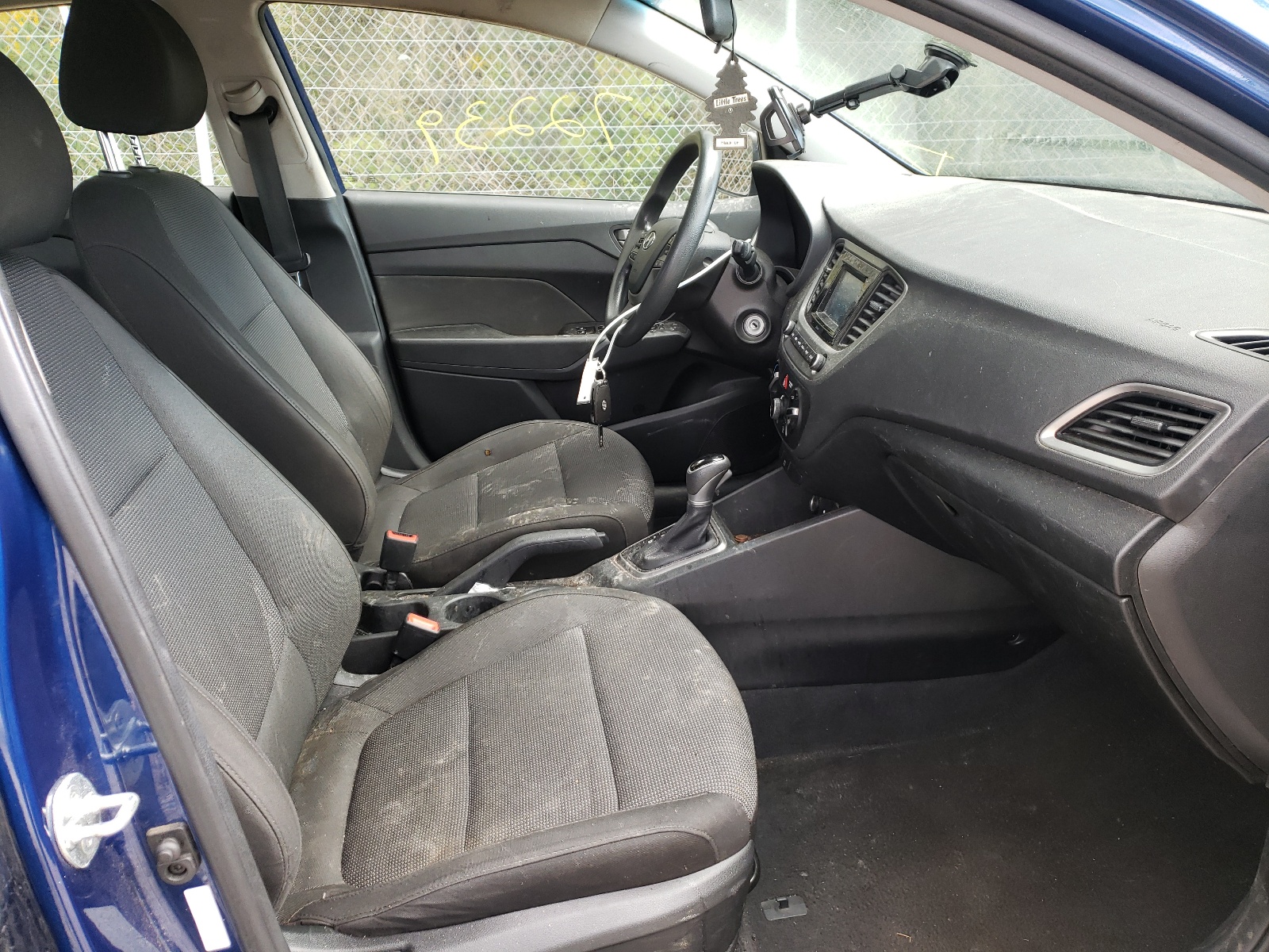 Photo 5 from auction – 2018 HYUNDAI ACCENT SE with VIN 3KPC24A36JE027056